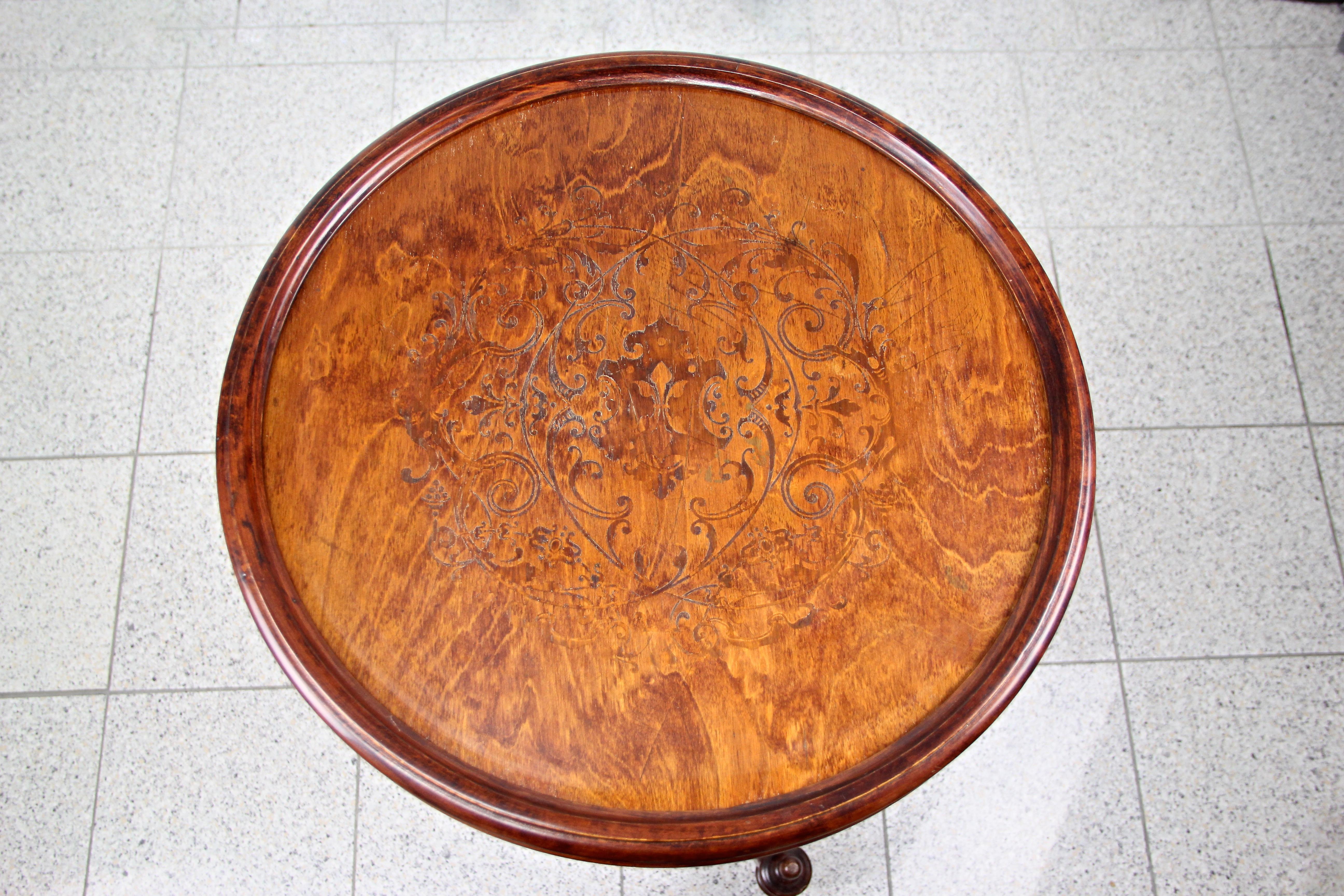 Art Nouveau Bentwood Coffee Table Early 20th Century, Austria, circa 1900 In Good Condition In Lichtenberg, AT