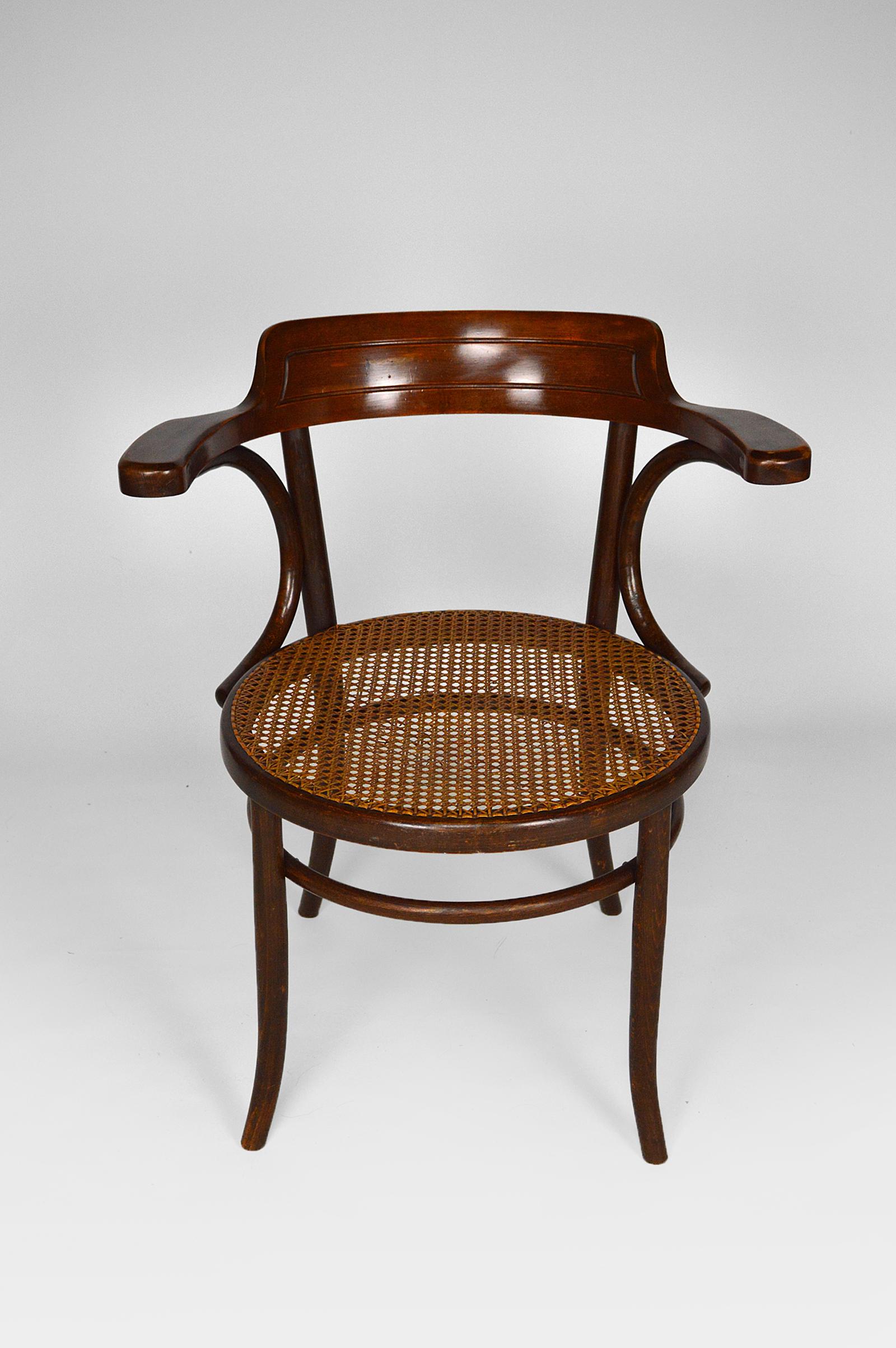 Schreibtischsessel aus Bugholz im Art nouveau-Stil von Fischel, um 1900 (Tschechisch) im Angebot