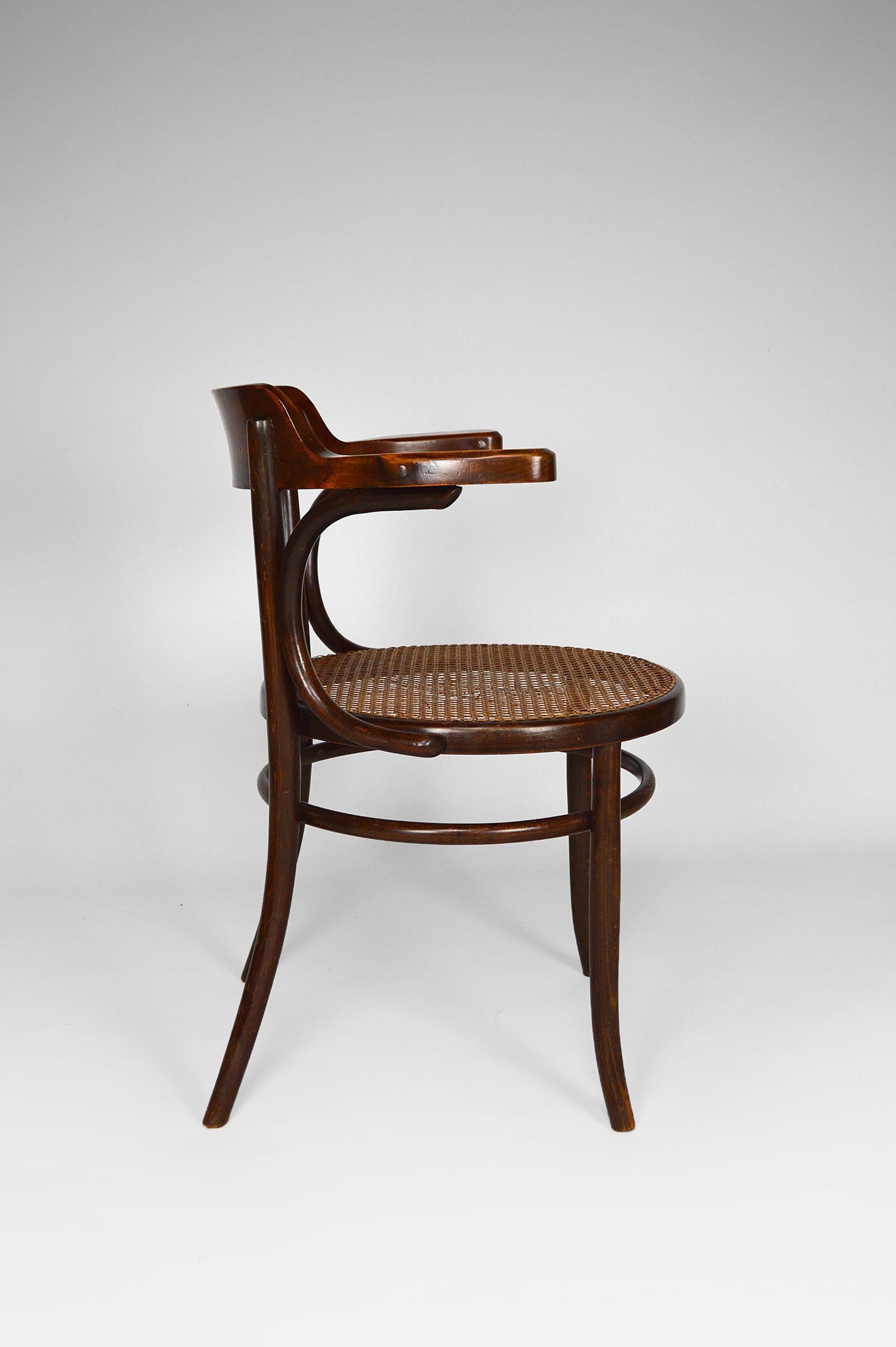 Schreibtischsessel aus Bugholz im Art nouveau-Stil von Fischel, um 1900 im Zustand „Gut“ im Angebot in VÉZELAY, FR