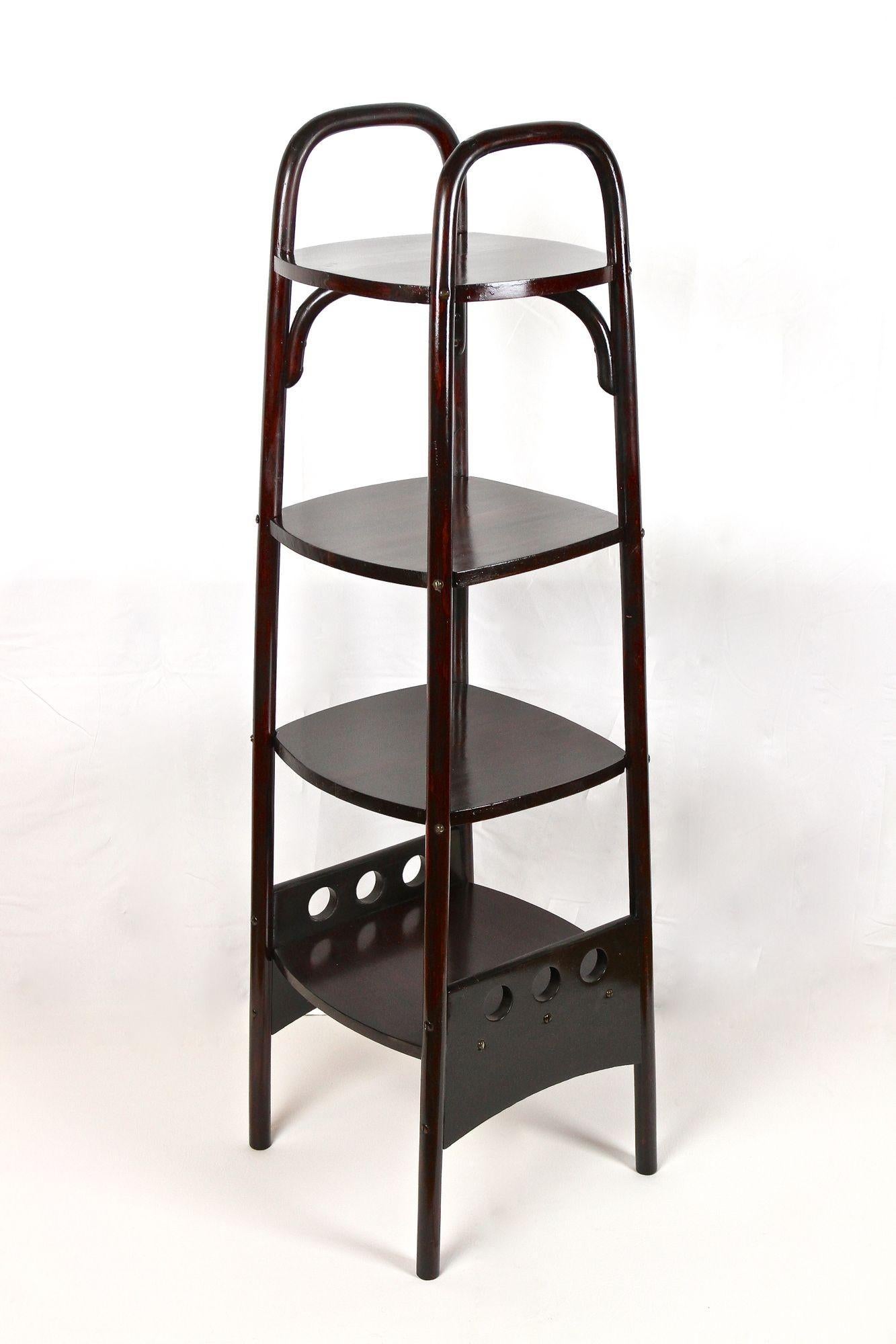 Very rare bentwood pedestal made by the famous company of Thonet Vienna around 1906. This fantastic shaped - similar to Mod.Nr. 9522 - but really hard to find Thonet pedestal/ stand provides two additional levels all connected by elegantly bent