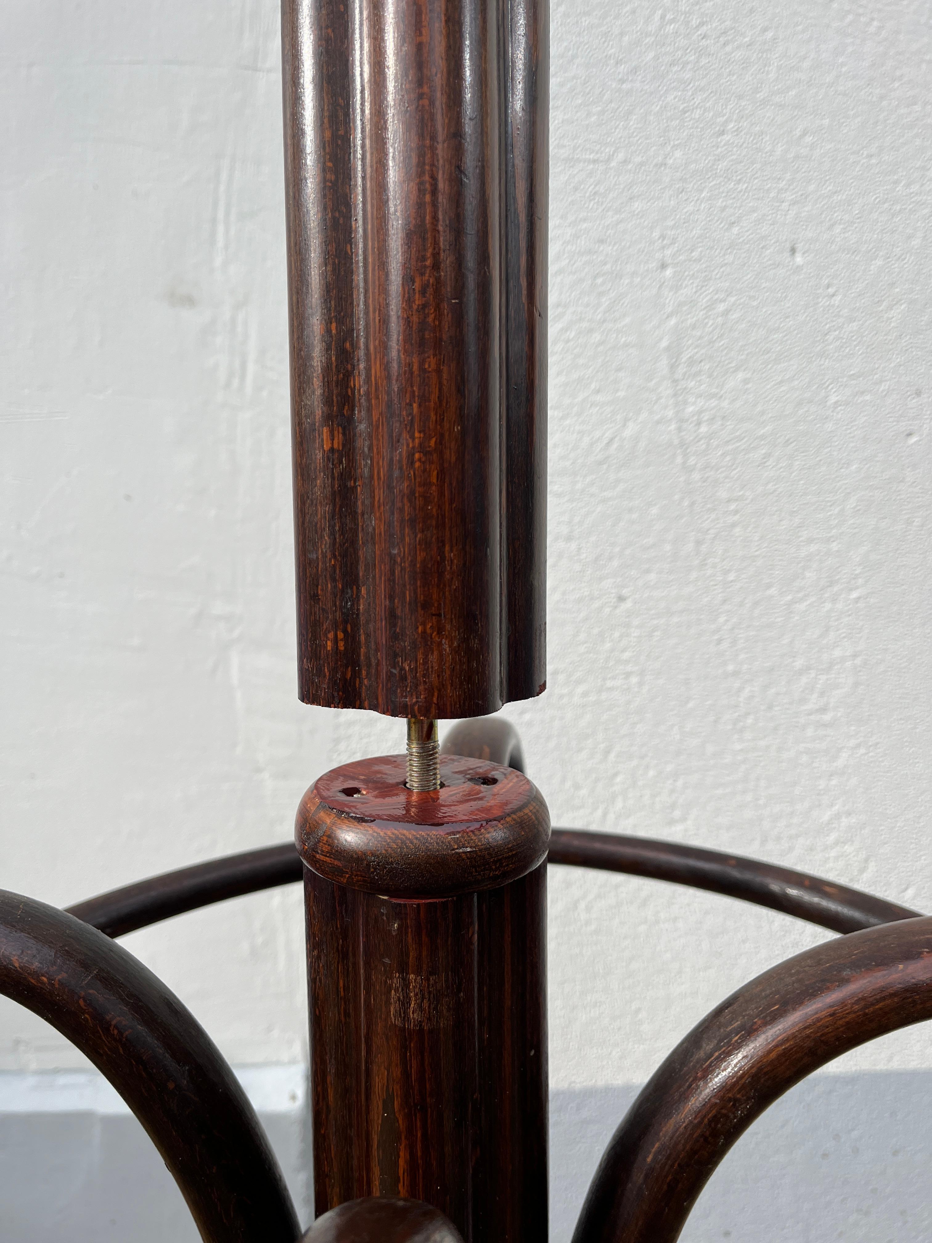 Art Nouveau Bentwood Large Coat Rack /Umbrella Thonet Vienna, 1879-1887 For Sale 1