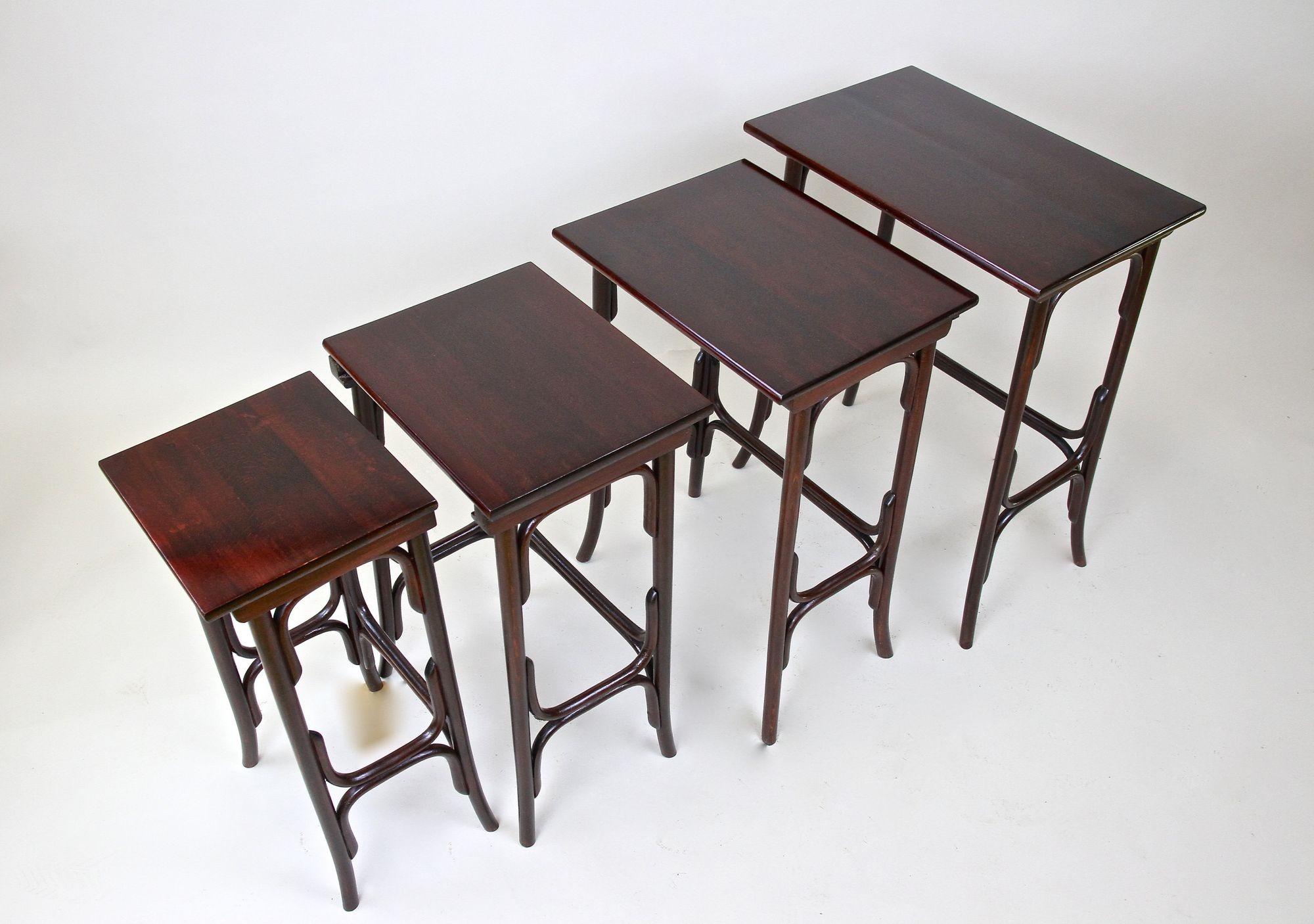 Art Nouveau Bentwood Nesting Tables by Thonet, Marked, Austria circa 1905 For Sale 7