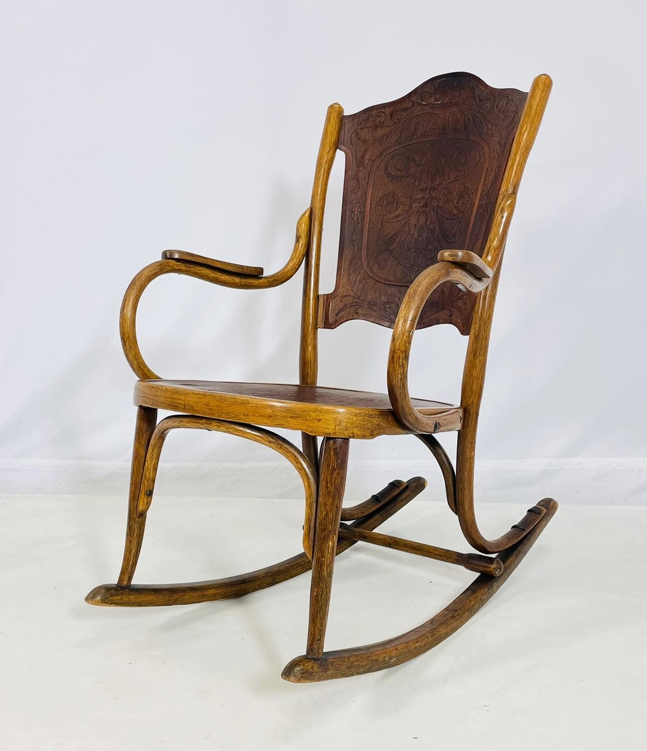 Hand-Crafted Art Nouveau Bentwood Rocking Chair by Jacob & Josef Kohn, Wien. Austria 1911 For Sale
