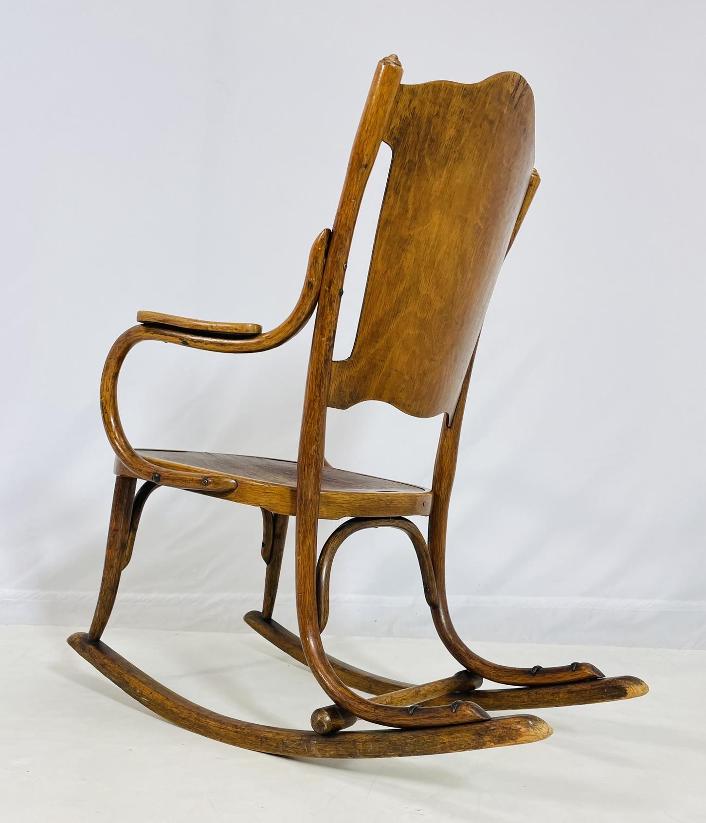 Mid-17th Century Art Nouveau Bentwood Rocking Chair by Jacob & Josef Kohn, Wien. Austria 1911 For Sale