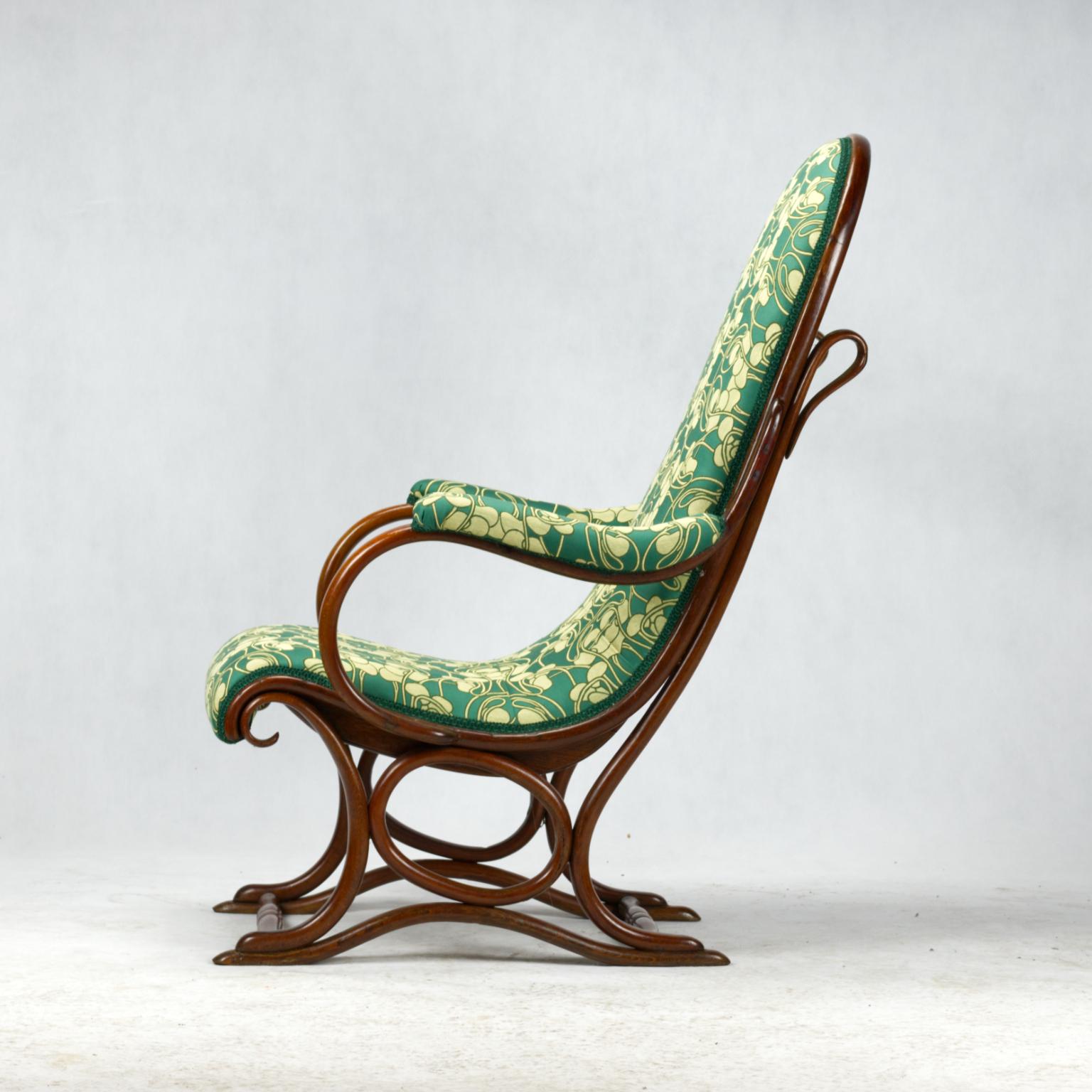 Austrian Art Nouveau Bentwood Salonfauteuil Easy Chair / Armchair Thonet No. 1 circa 1890 For Sale