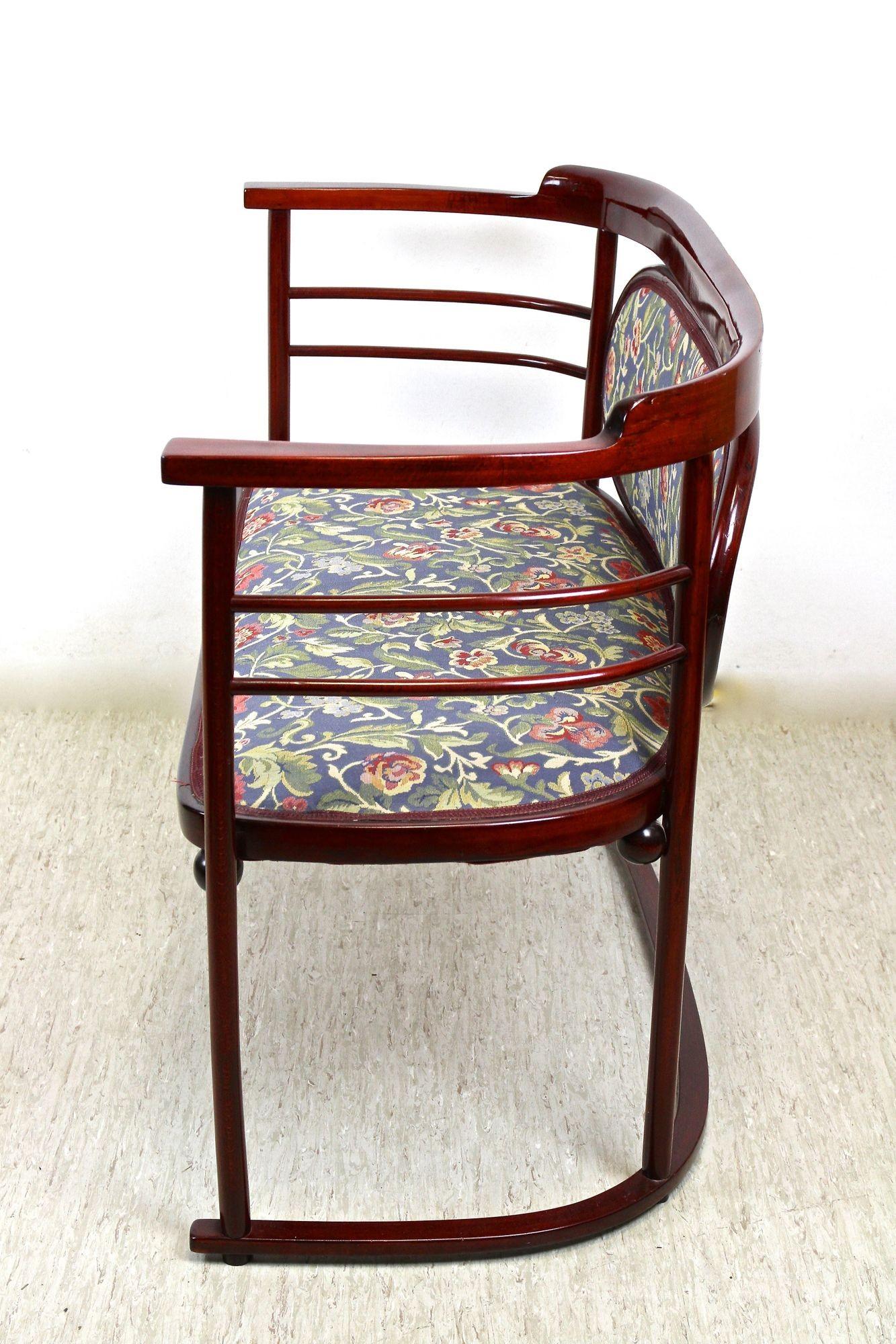 Autrichien Ensemble de sièges en bois cintré Art Nouveau « Fledermaus » de J. Hoffmann pour Kohn, vers 1907 en vente