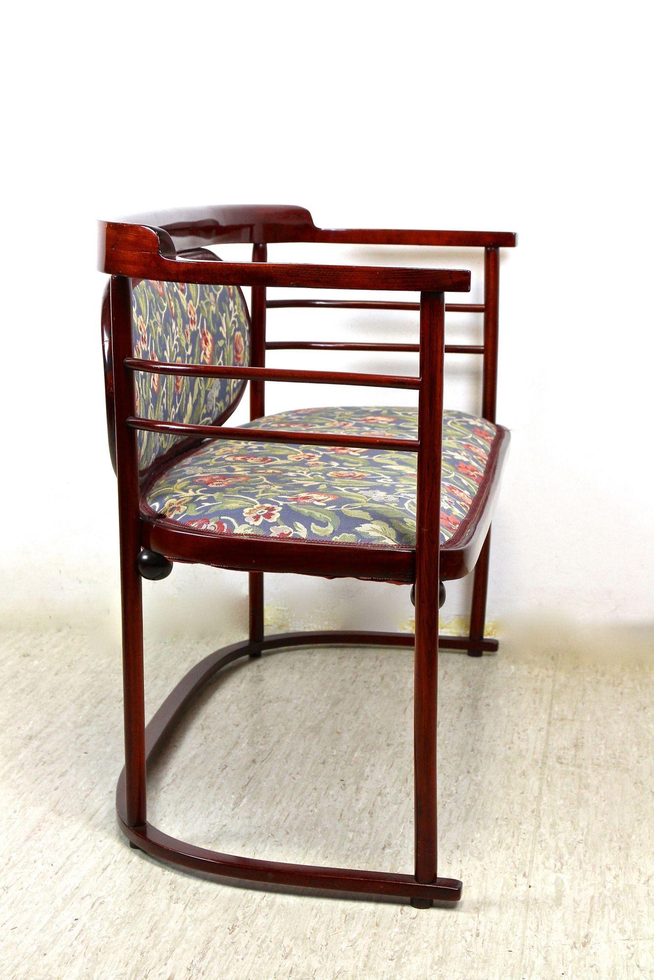 Fabric Art Nouveau Bentwood Seating Set 