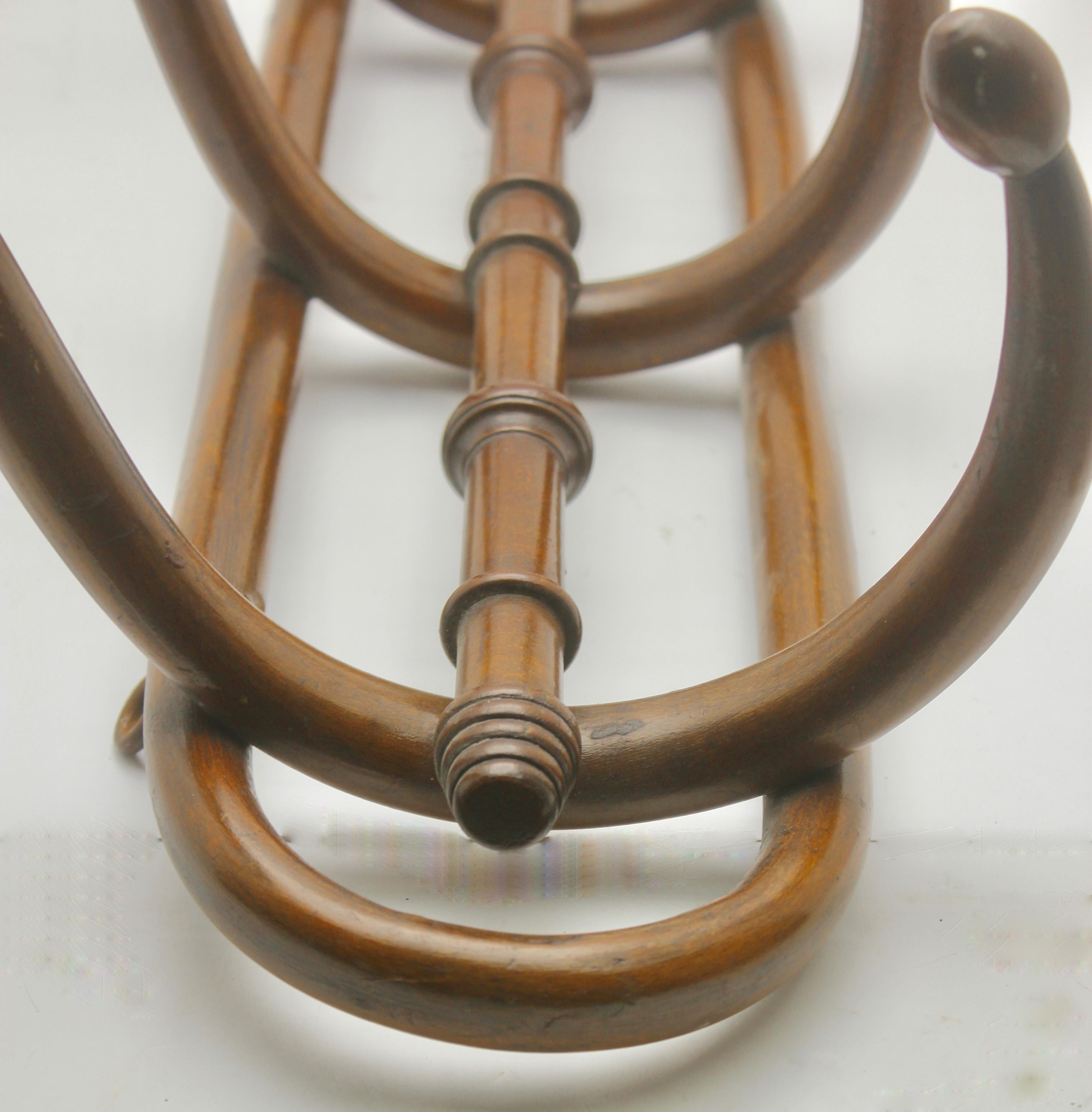 Austrian Art Nouveau Bentwood Wall Coat Rack attributed to Thonet, Vienna, 1910s