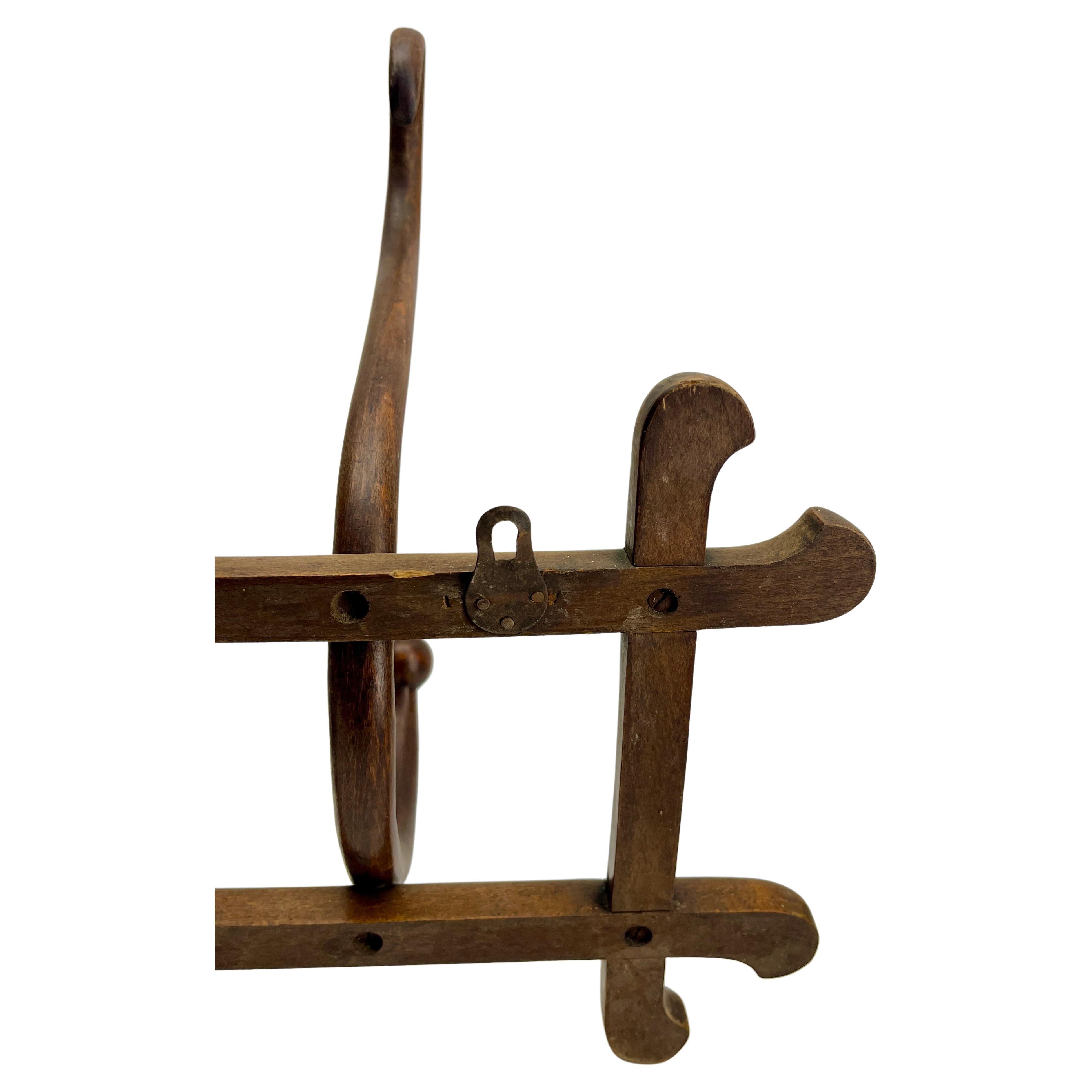 Fine XIX secolo Appendiabiti da parete in legno di Bentwood Art Nouveau Thonet Vienna, 1879-1887 in vendita