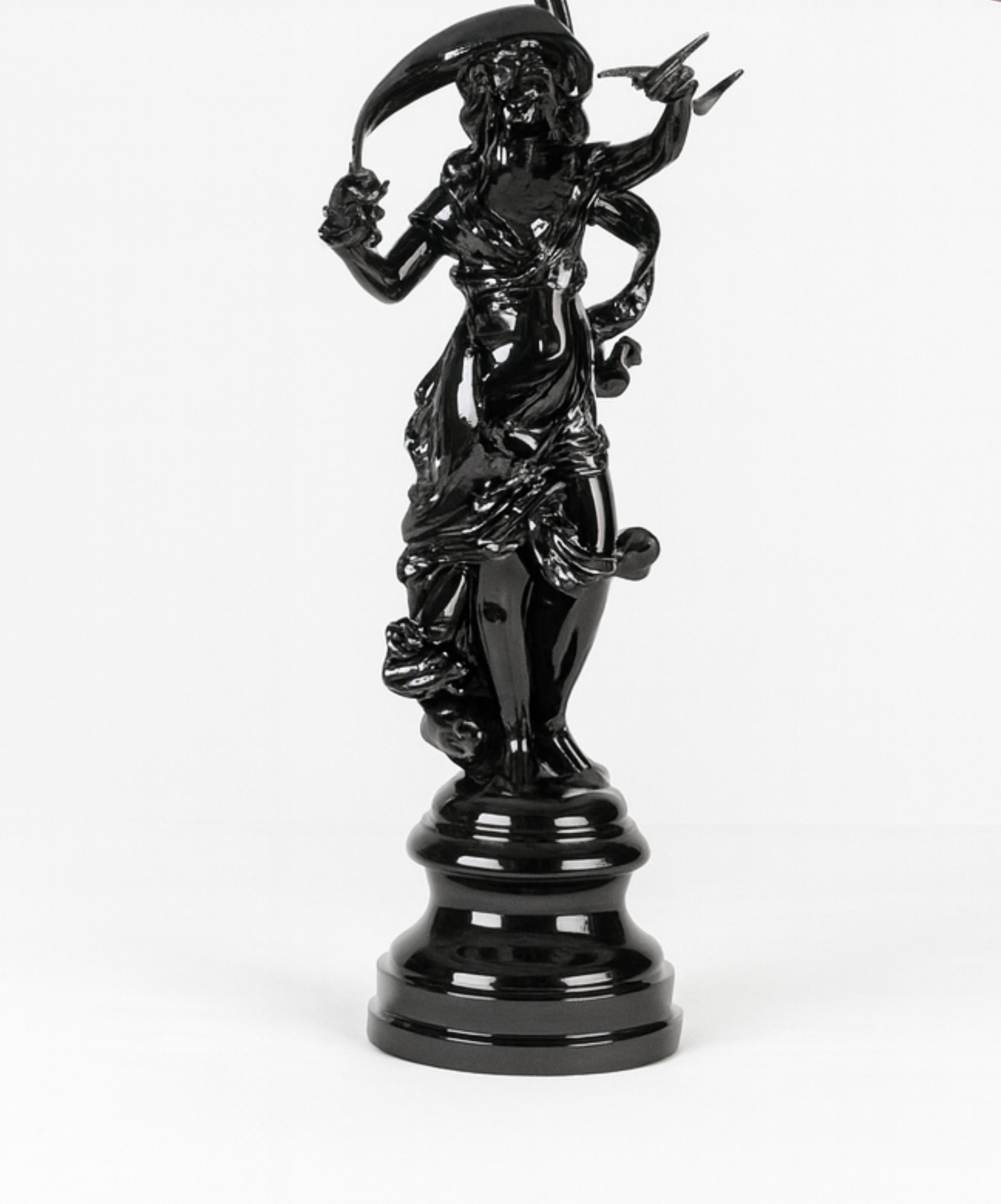 Art Nouveau Black Lacquer Table Lamp With Cameo Tulips, 20th Century Bon état - En vente à Lisbon, PT