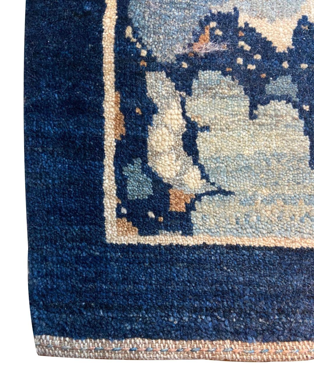 Tappeto persiano annodato a mano in lana blu, rame e avorio Art Nouveau, 9' x 12' in vendita 1
