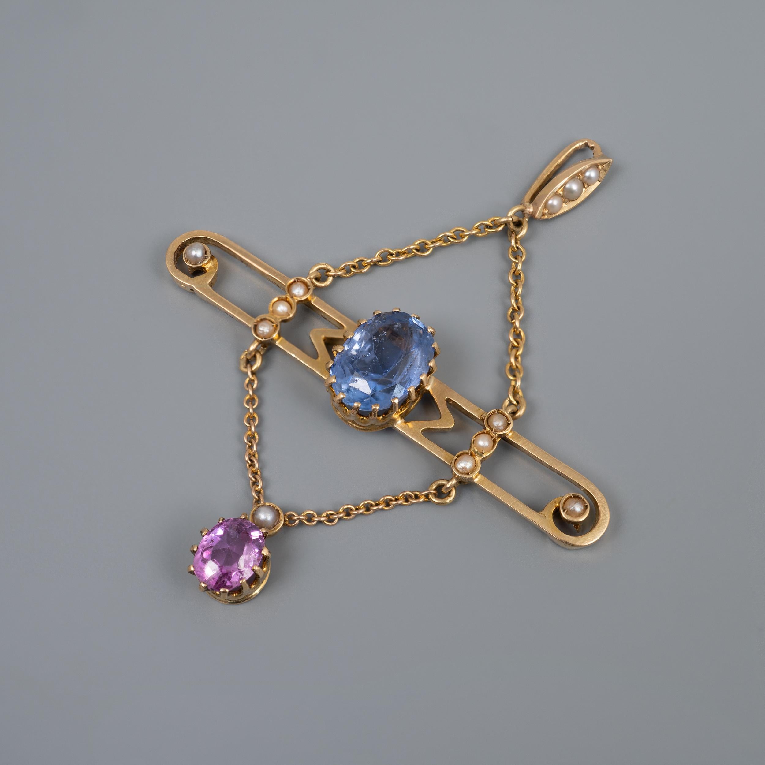 Oval Cut Art Nouveau Blue and Pink Sapphire Pearl Pendant Necklace 15 Carat Yellow Gold For Sale