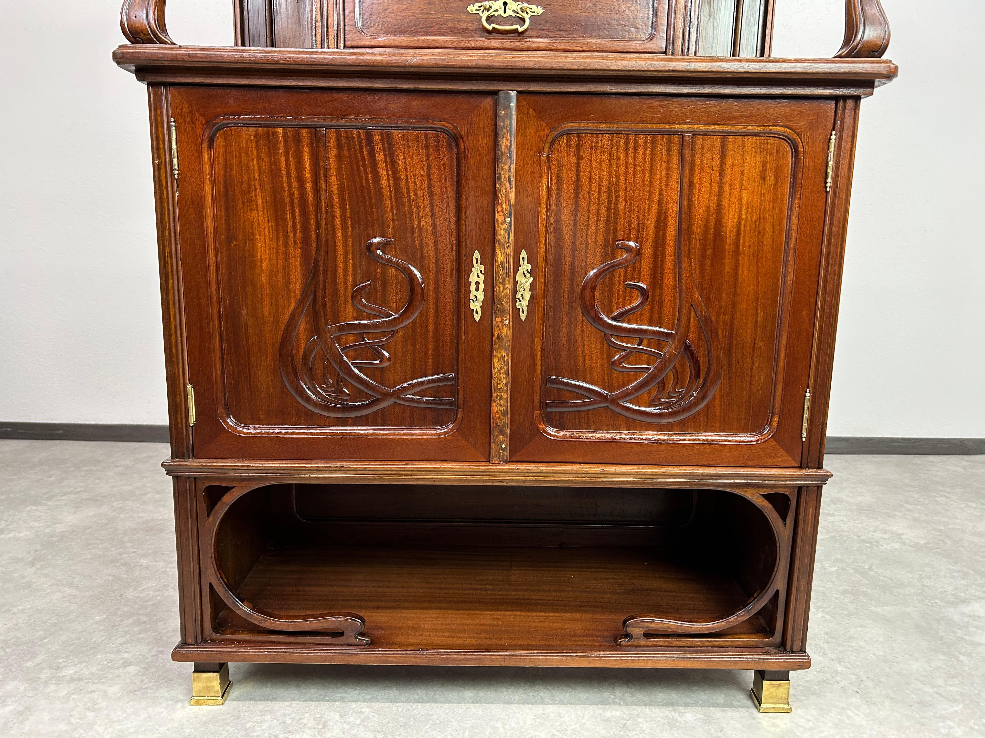Art nouveau bookcase in vendita 1