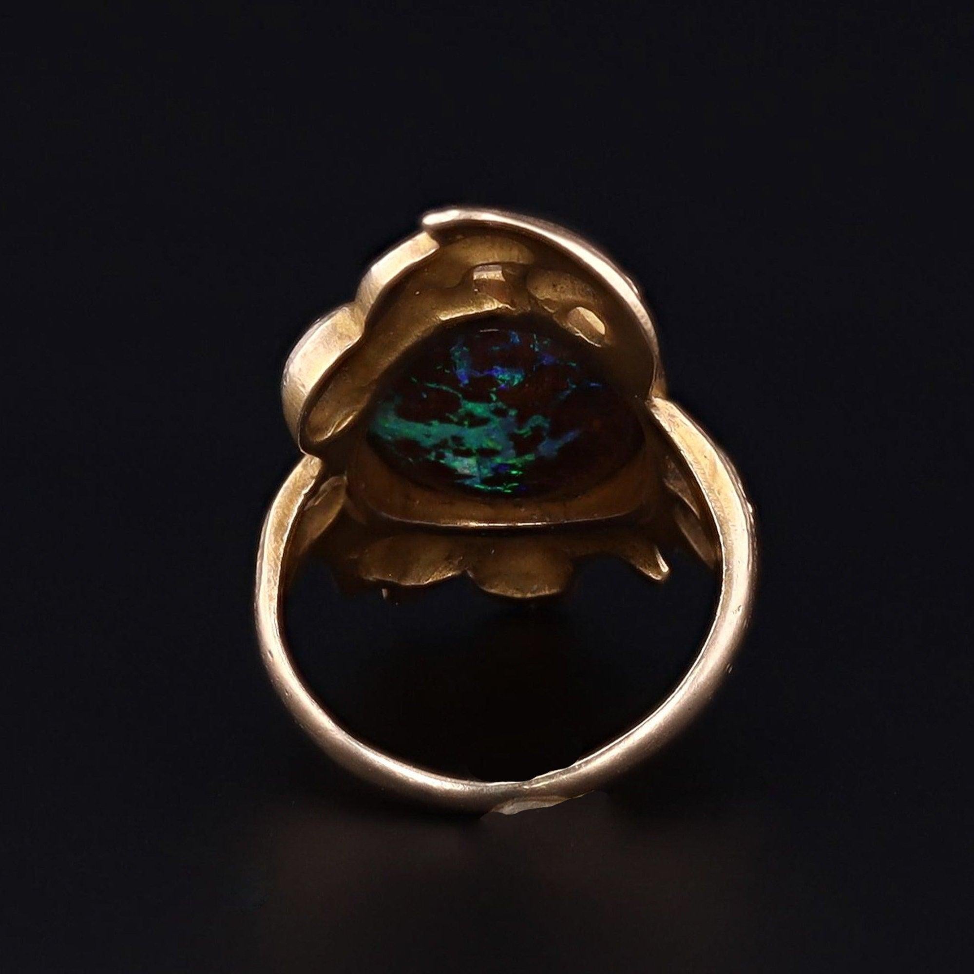 Jugendstil Boulder Opal Ring aus 10k Gold (Cabochon) im Angebot
