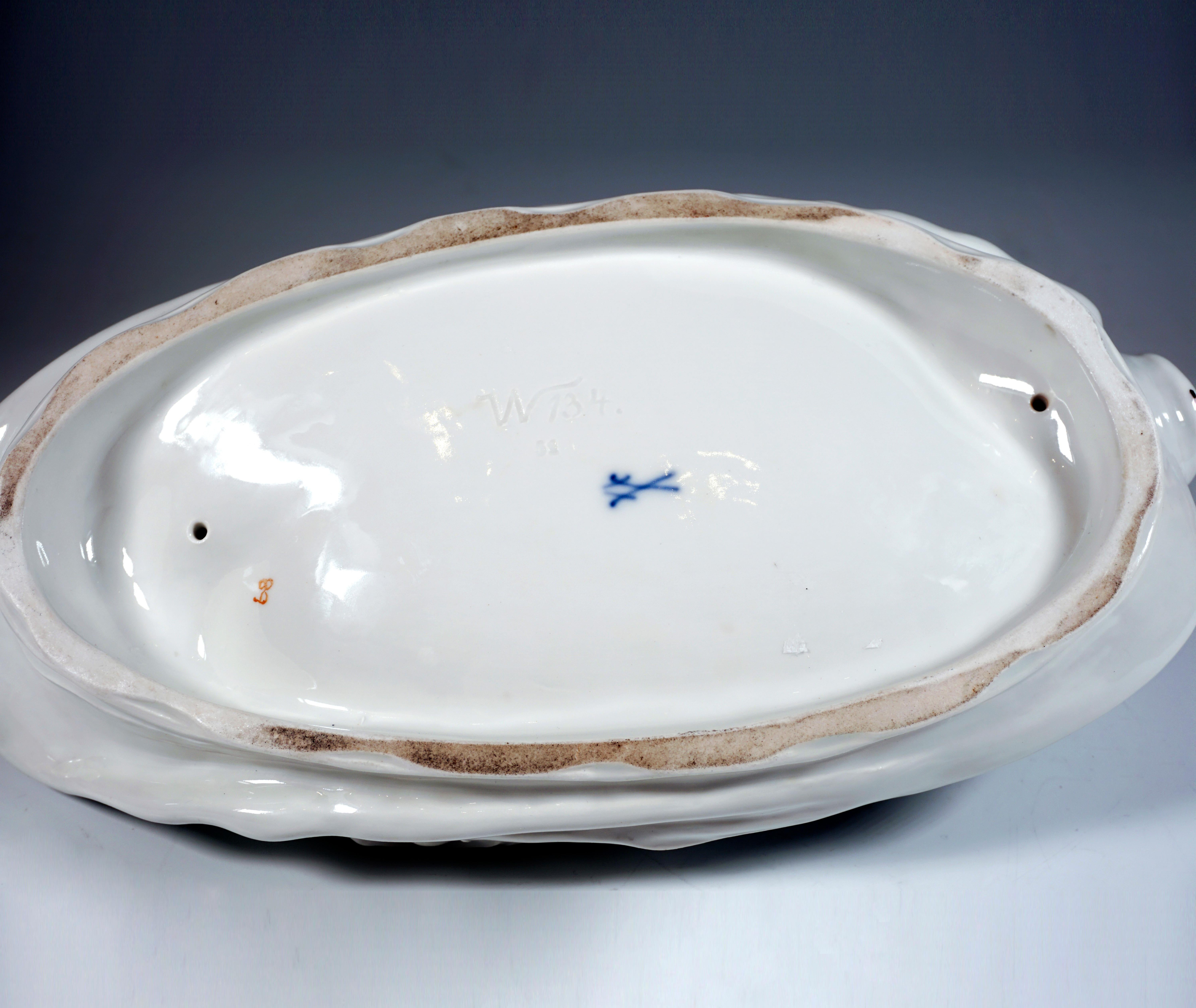 Early 20th Century Art Nouveau Bowl with Nymph and Girl, by P. Helmig, Meissen Germany, ca 1910 For Sale