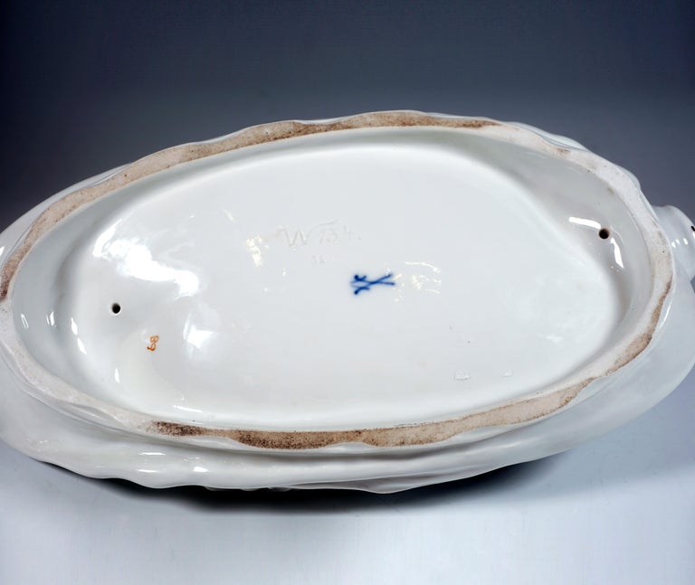 Porcelain Art Nouveau Bowl with Nymph and Girl, by P. Helmig, Meissen Germany, ca 1910 For Sale