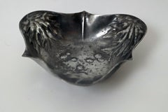 Bol Art nouveau avec chardons et feuilles par Bing & Gröndahl, Danemark