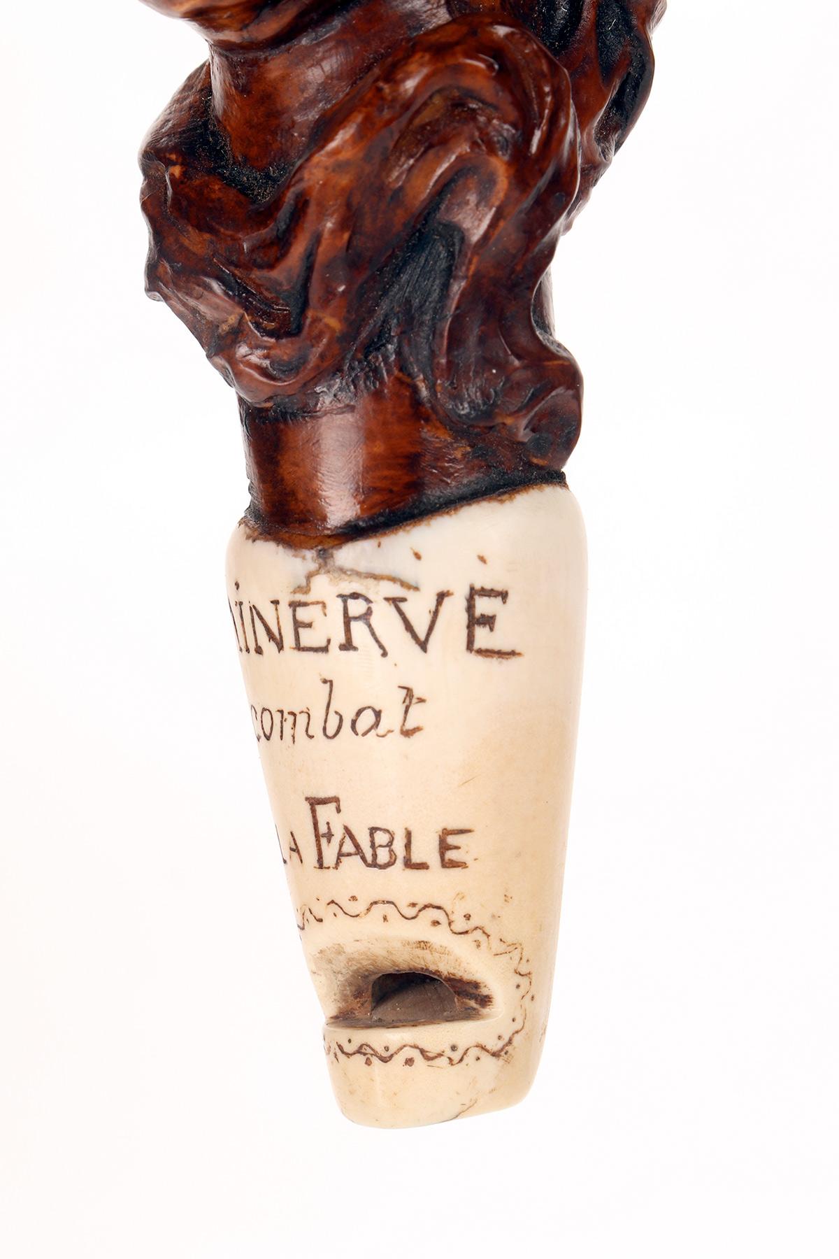 Fischietto Art Nouveau in legno di bosso raffigurante un volto sorridente, Francia, fine XIX secolo in vendita 3