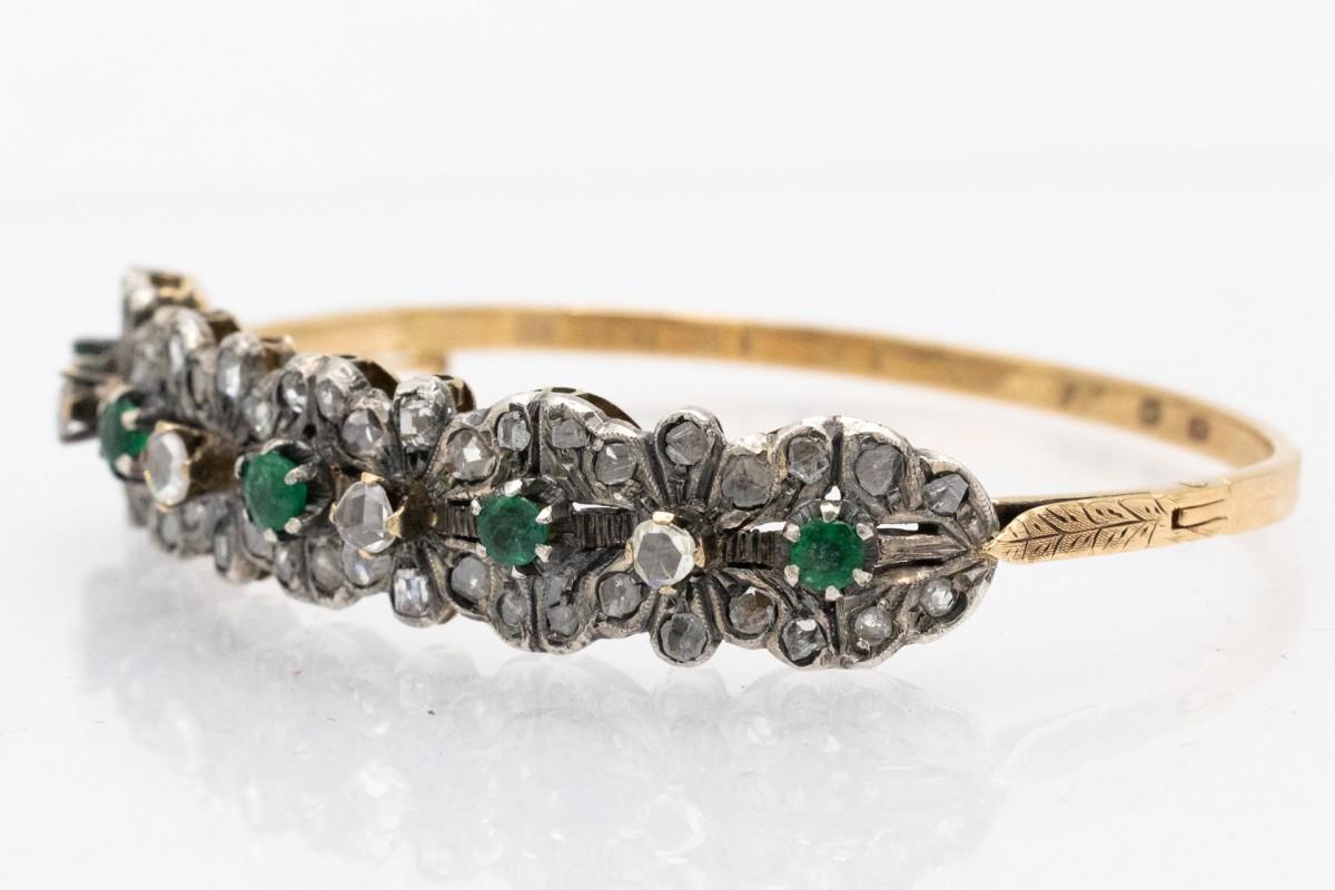 Art Nouveau bracelet with diamonds and emeralds, Russia, late 19th century. In Good Condition For Sale In Chorzów, PL