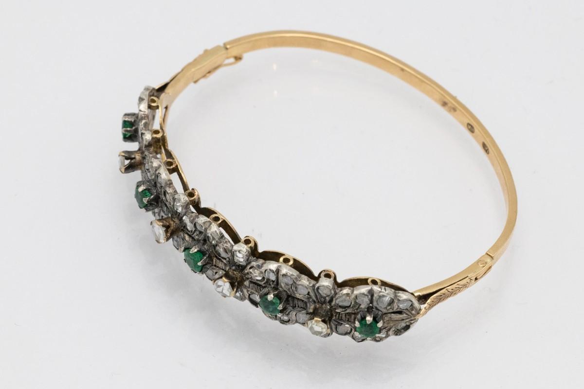 Women's or Men's Art Nouveau bracelet with diamonds and emeralds, Russia, late 19th century. For Sale