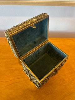 Art Nouveau Latón Años 70 Joyero Casque