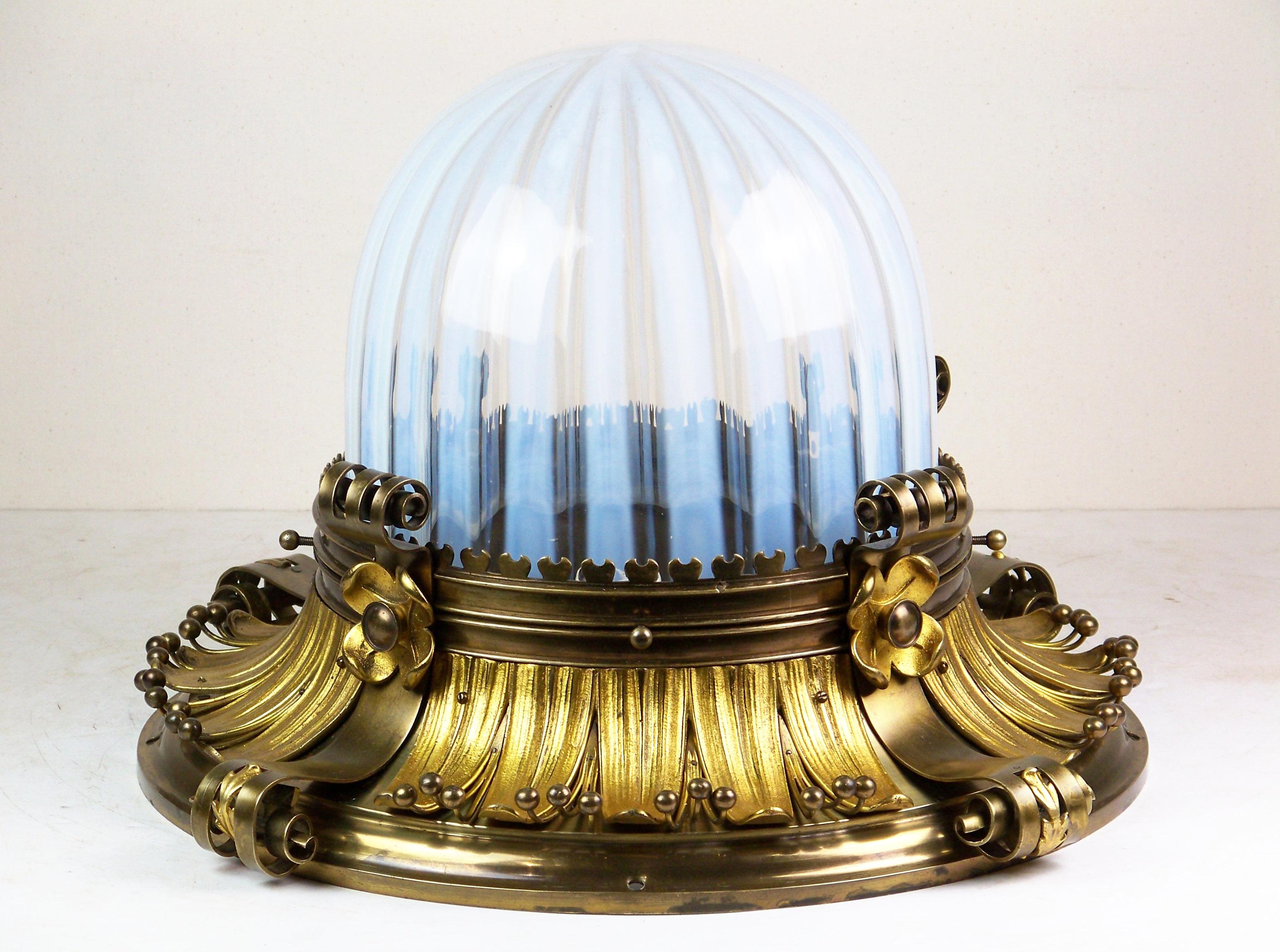 Belle Époque Lampada da soffitto in ottone Art Nouveau, lampadario in vendita