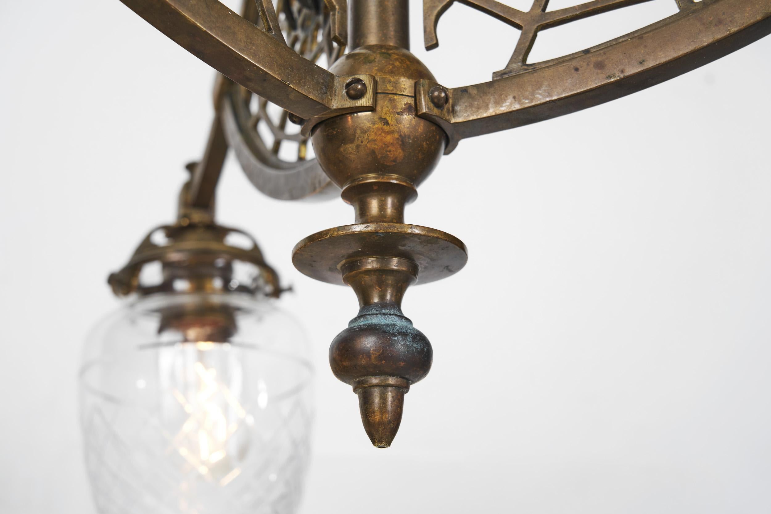 Art Nouveau Brass Ceiling Lamp with Glass Shades and Spider Nets, Europe 1900s For Sale 13