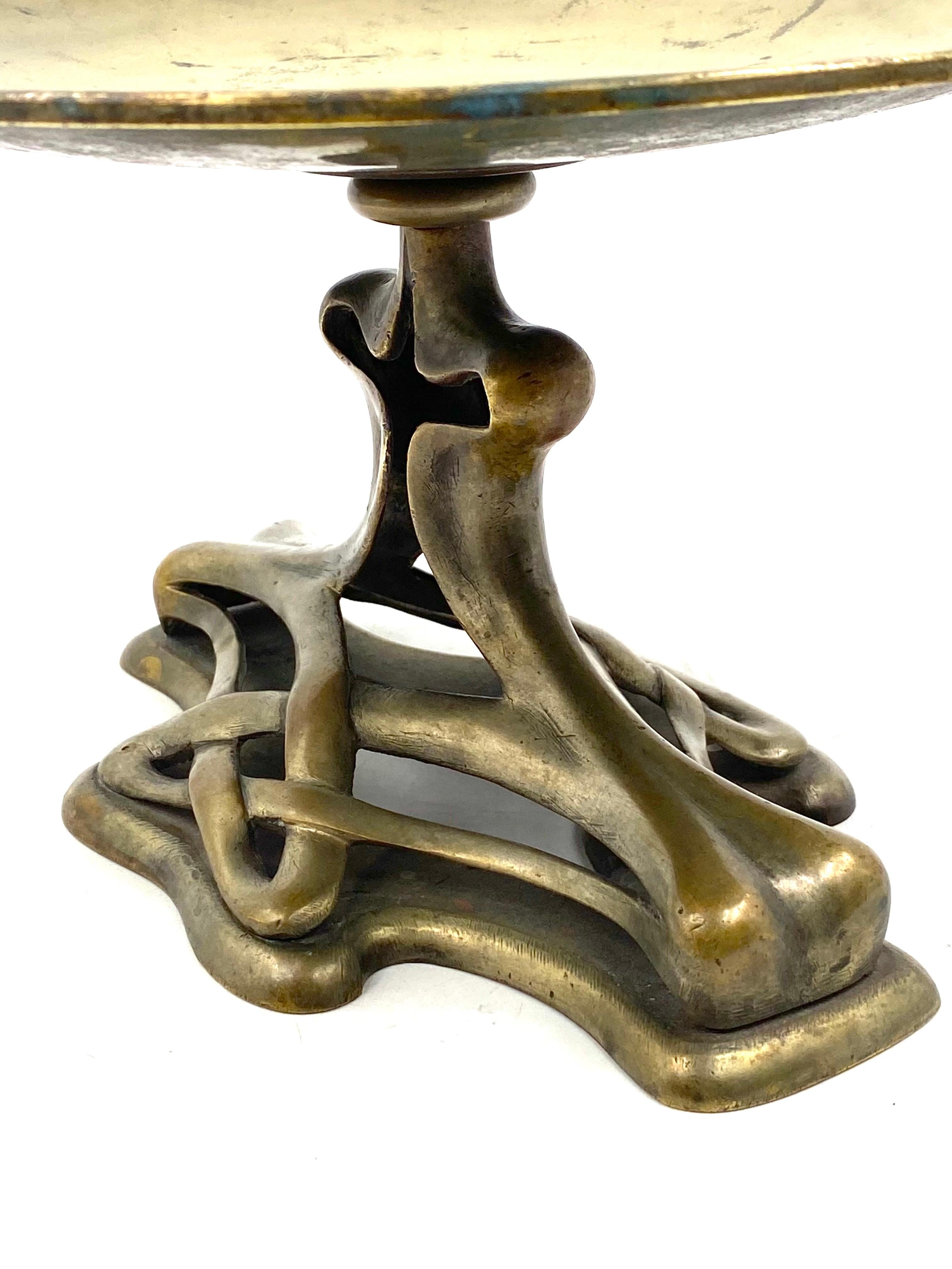 Art Nouveau brass coupe / centerpiece / vide poche, France 1910s For Sale 8