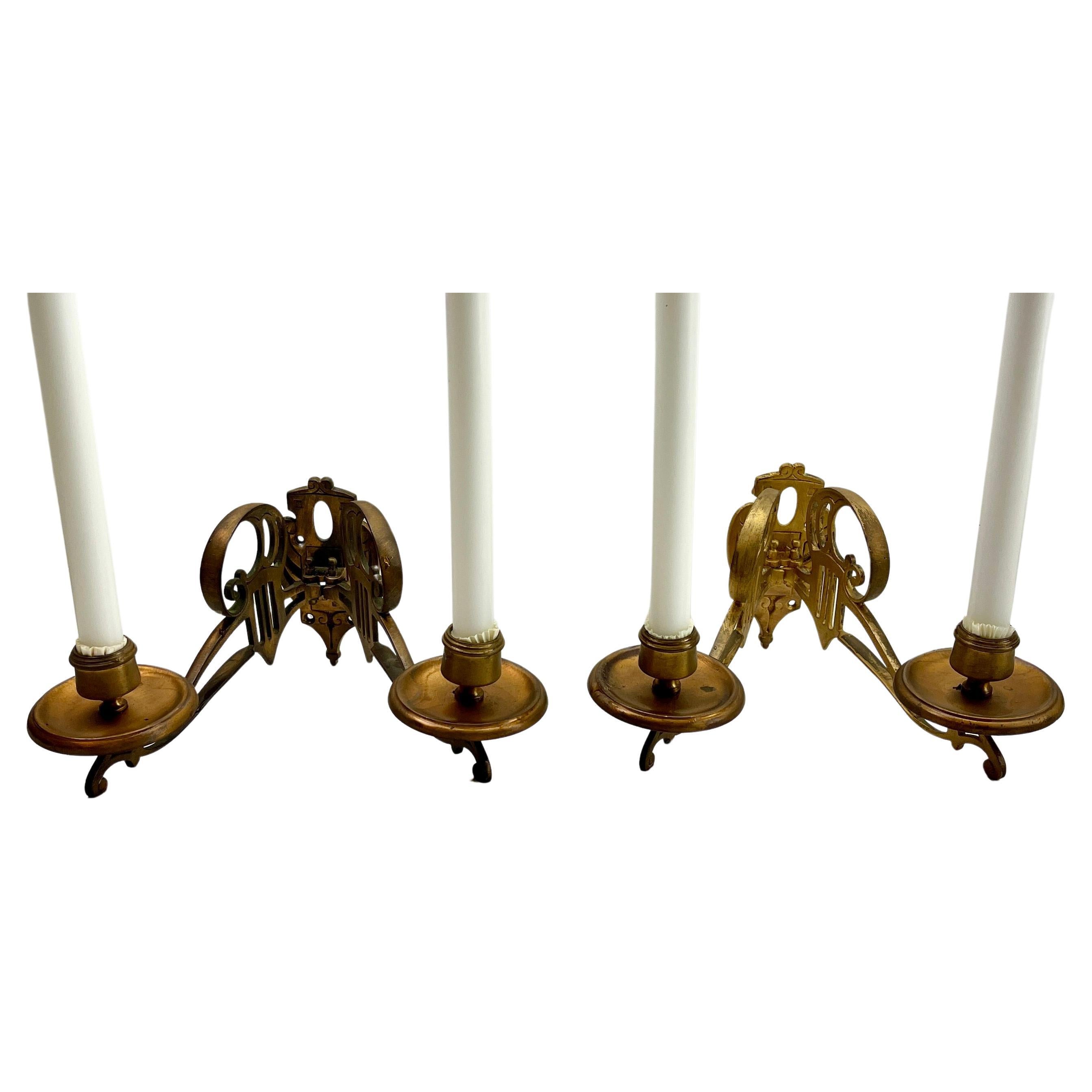 Art Nouveau  brass pair of  Wall Mount candlesticks 1930s
Originel Patina
Excellent condition.
looks simply stunning.

  

