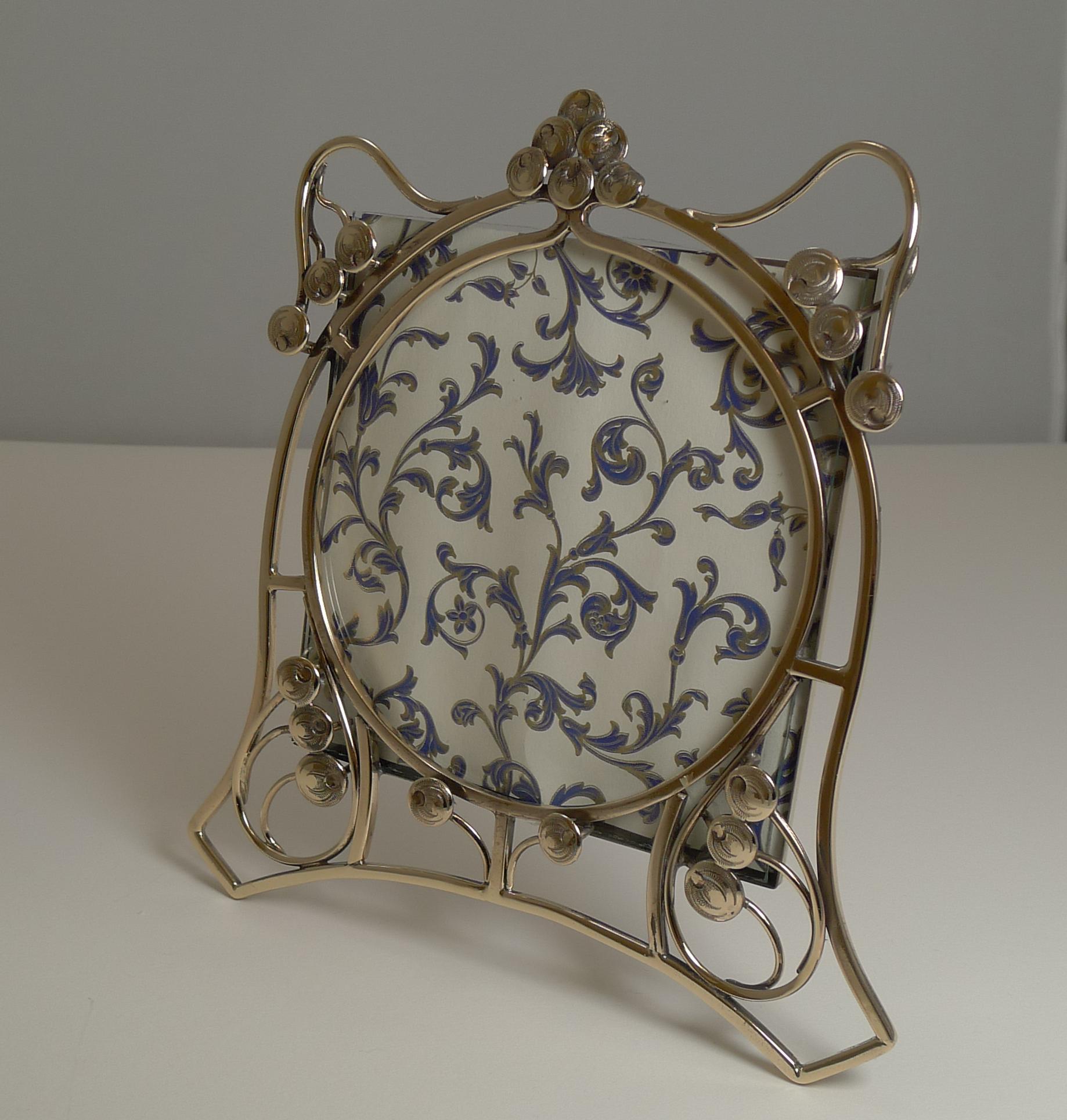 Early 20th Century Art Nouveau Brass Photograph / Picture Frame, circa 1900