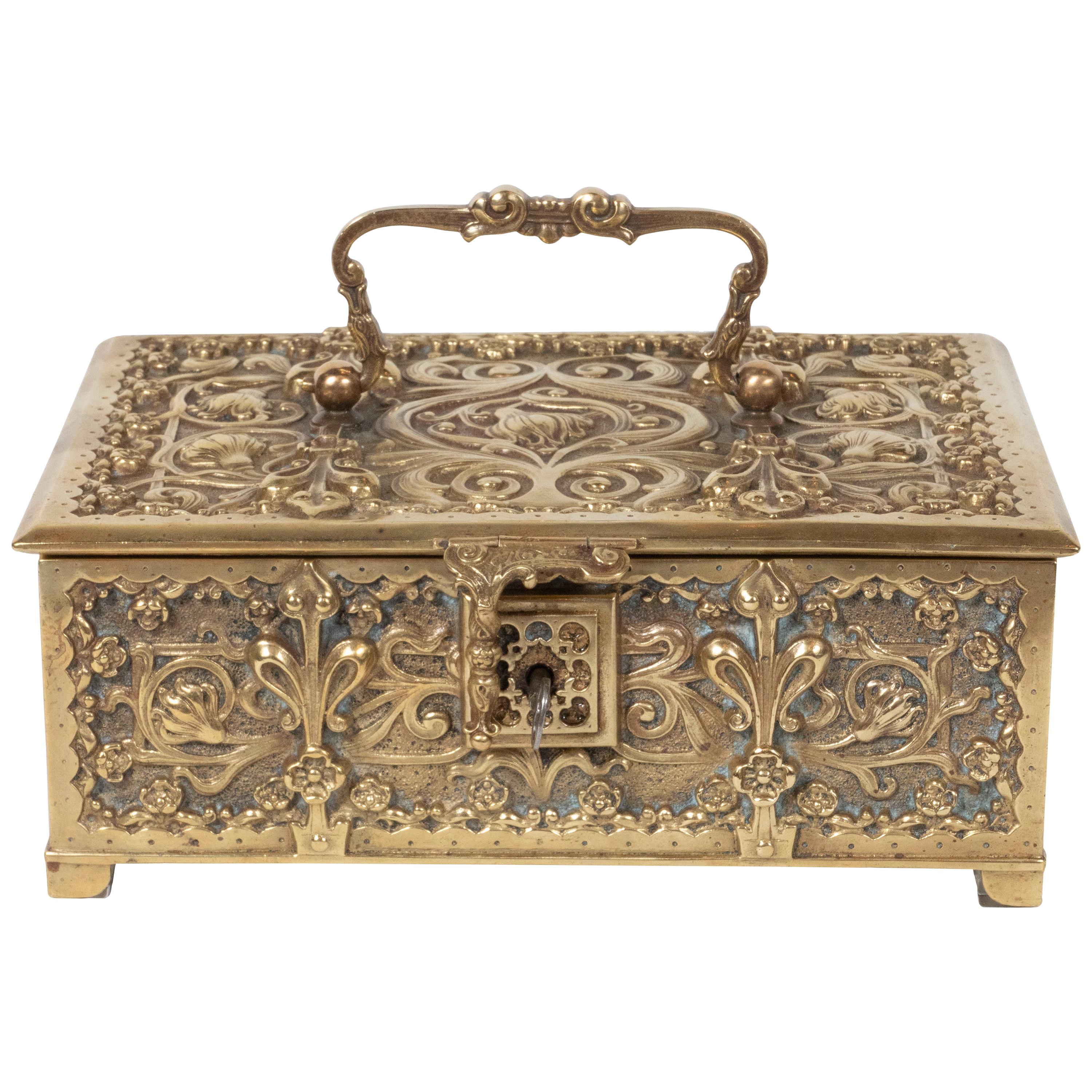 Art Nouveau Brass Repoussé Box with Stylized Fleur-de-Lis and Foliate Motifs