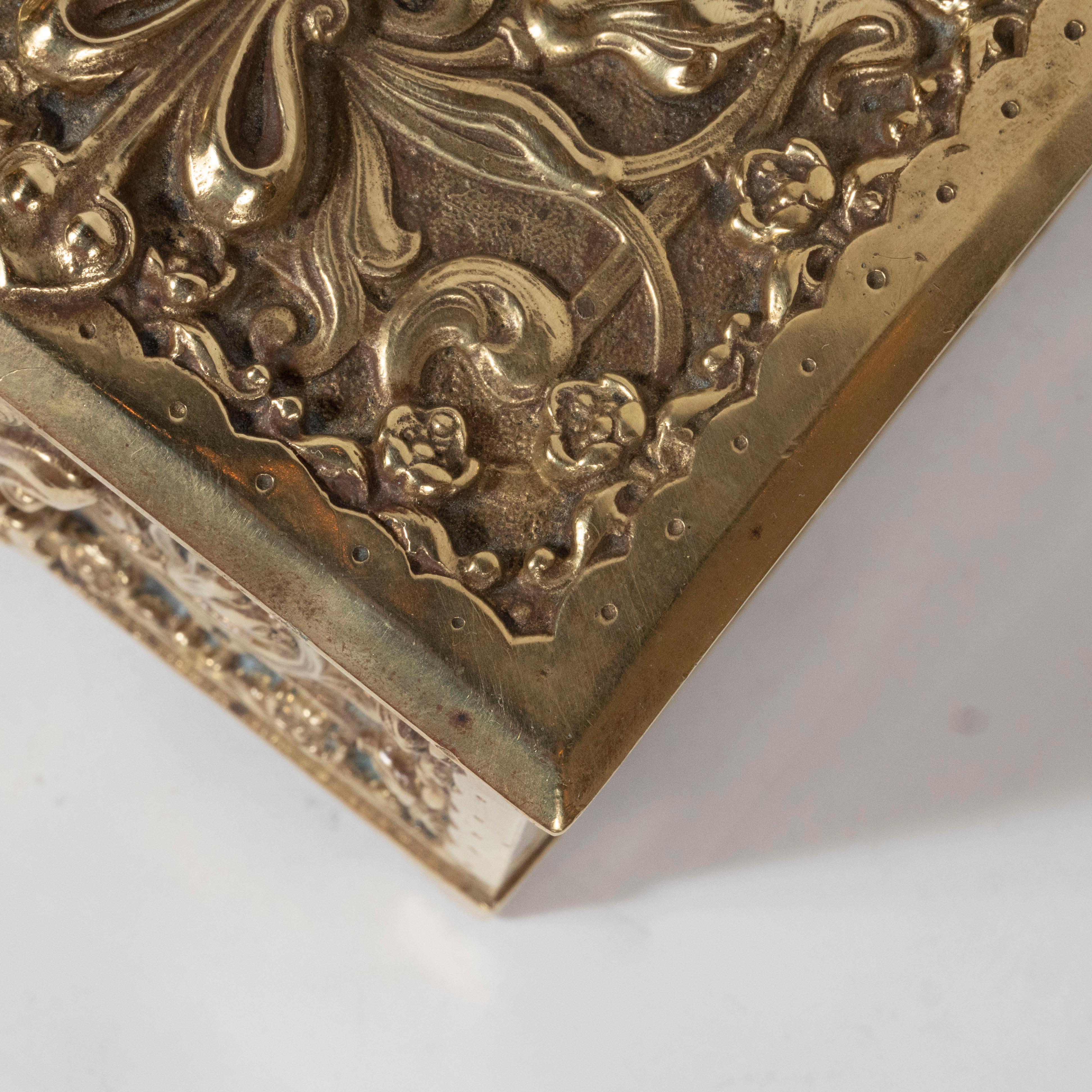 Art Nouveau Brass Repoussé Box with Stylized Fleur-de-Lis and Foliate Motifs 4