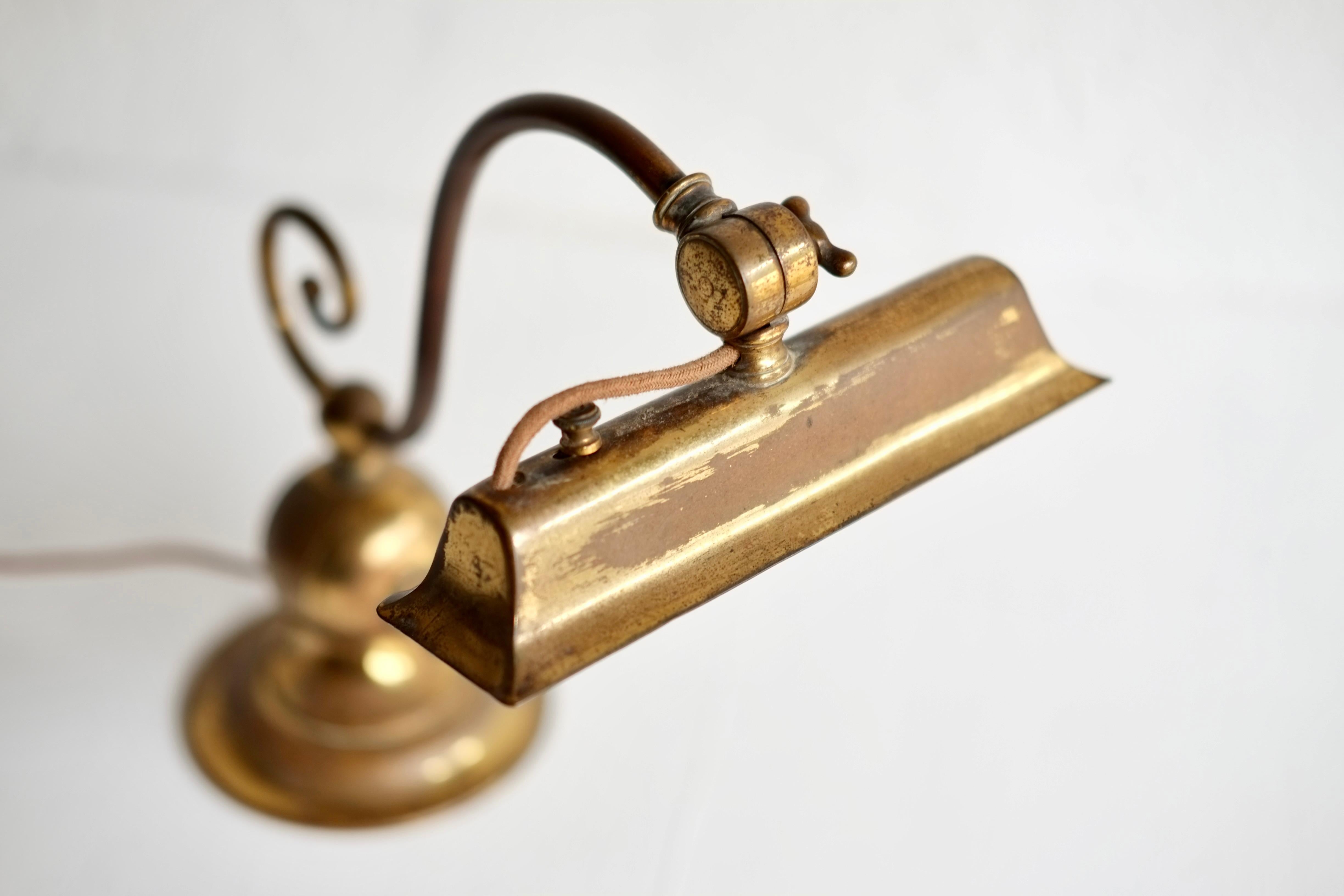 Jugendstil-Messing-Tischlampe 2