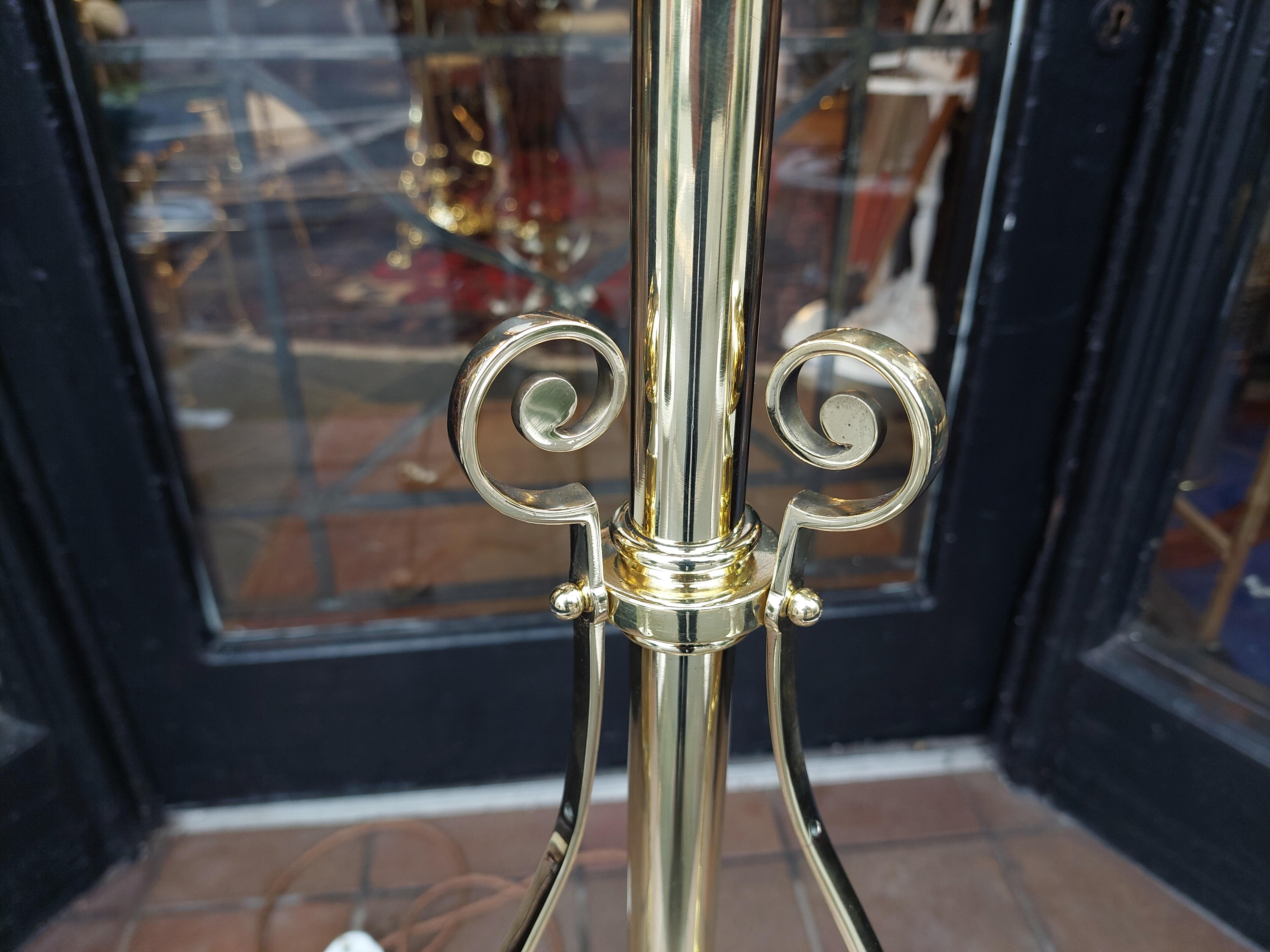 Early 20th Century Art Nouveau Brass Telescopic Standard Oil Lamp converted to electric