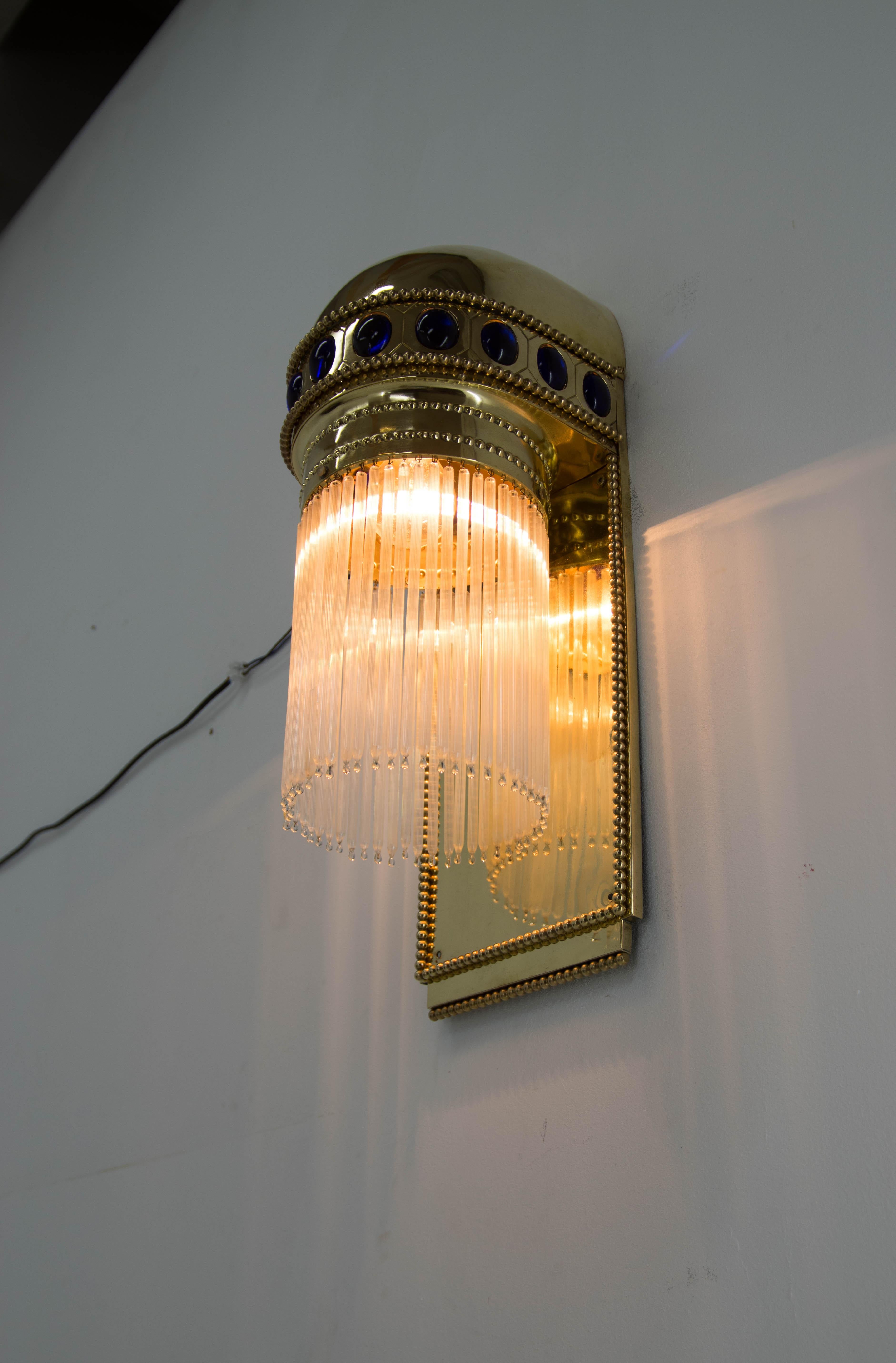 Art Nouveau Brass Wall Lamp, 1910s, Restored For Sale 9