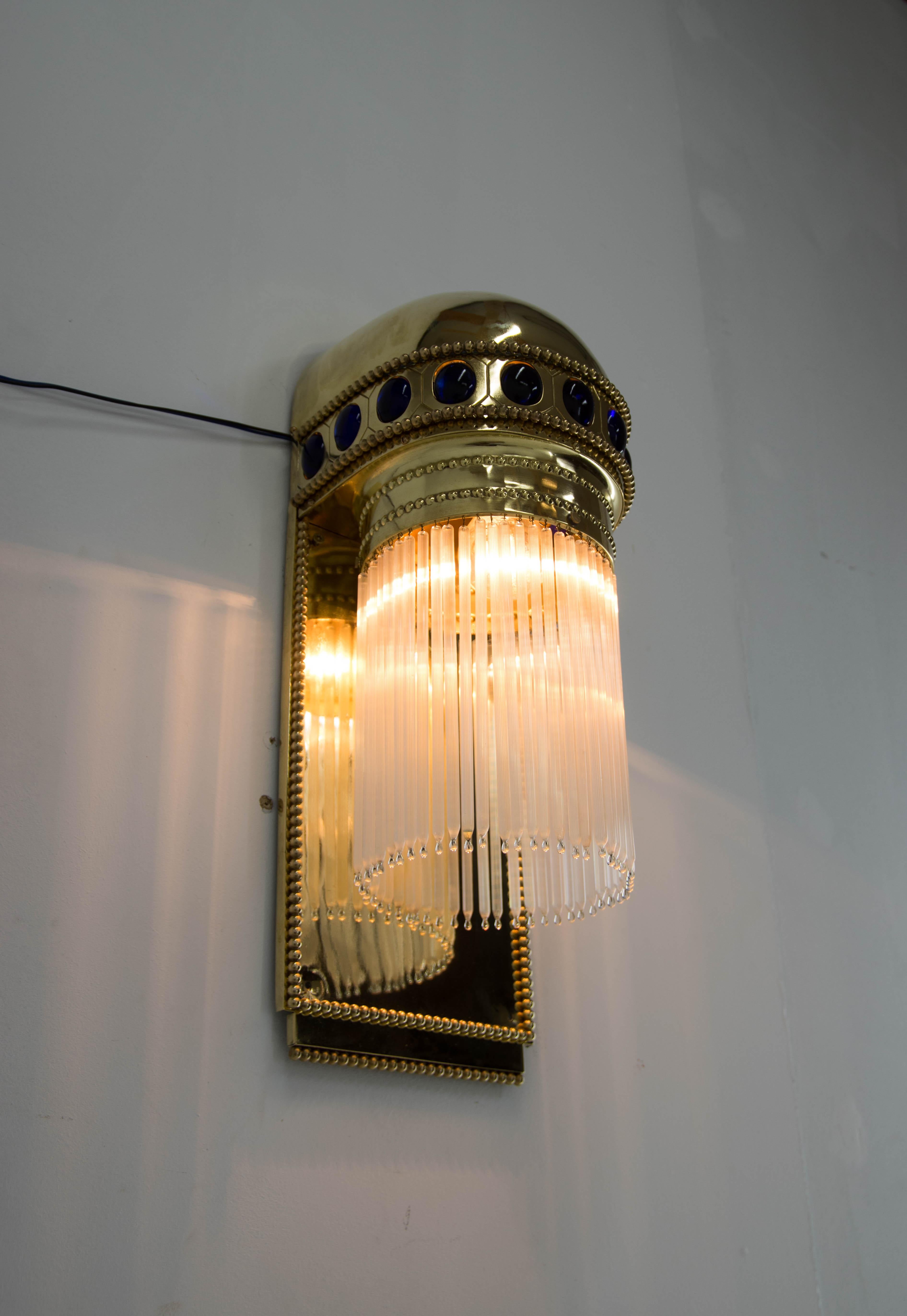 Art Nouveau Brass Wall Lamp, 1910s, Restored For Sale 10