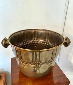 Jugendstil-Weinkühler oder Übertopf aus Messing, Österreich, um 1910