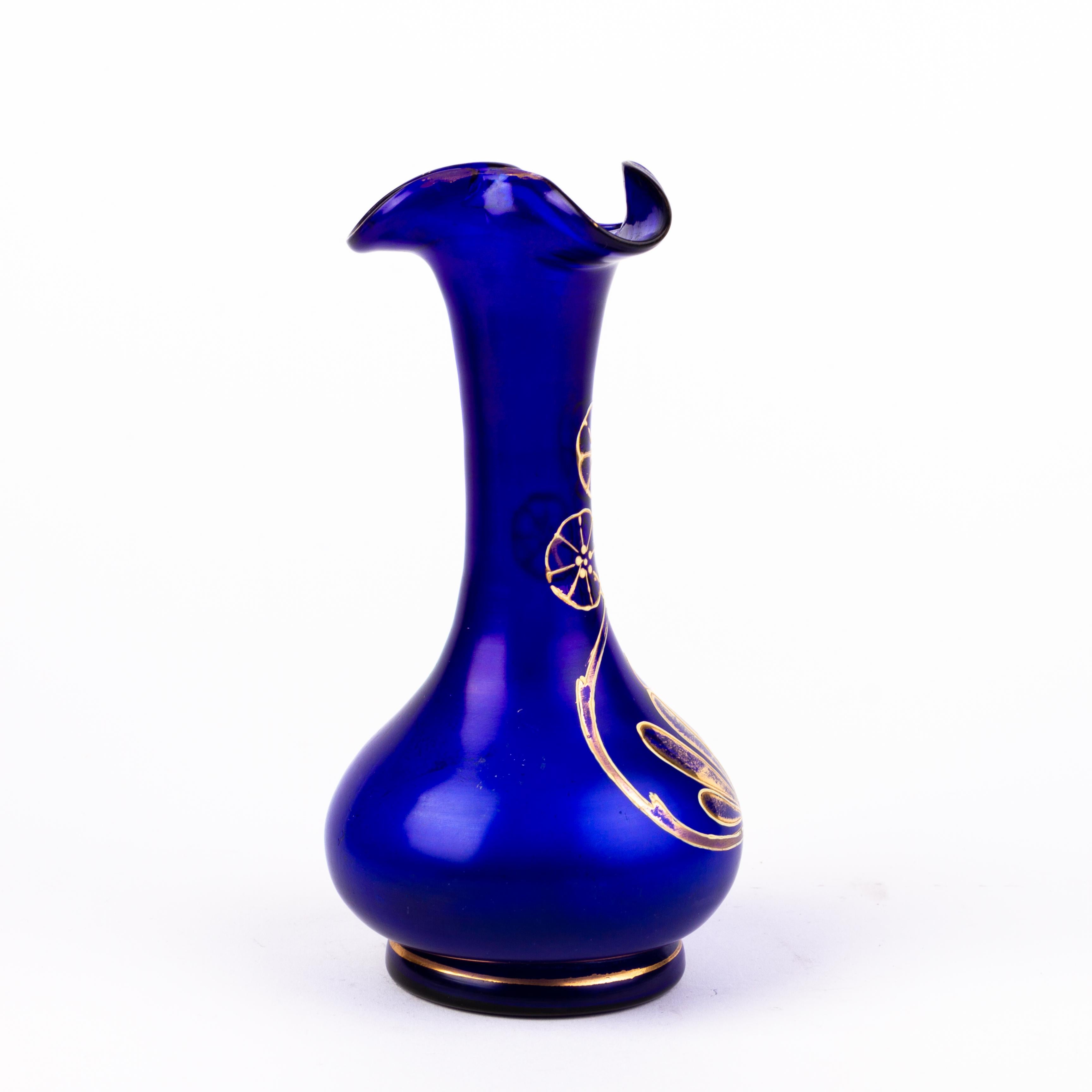 In good condition
From a private collection
Art Nouveau Bristol Blue Glass Vase 