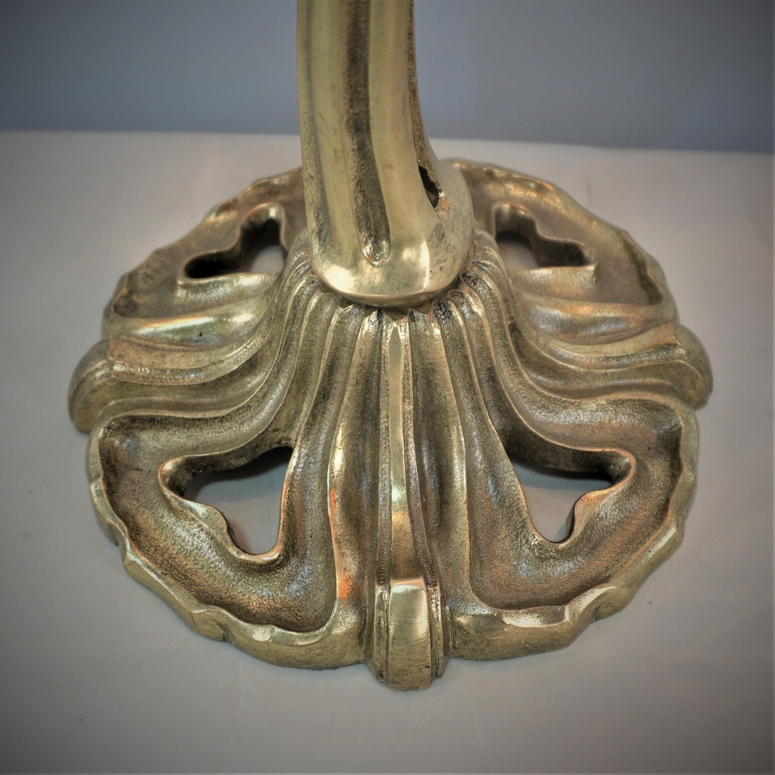 Art Nouveau Bronze and Art Glass Table Lamp by Daum Nancy In Good Condition In Fairfax, VA