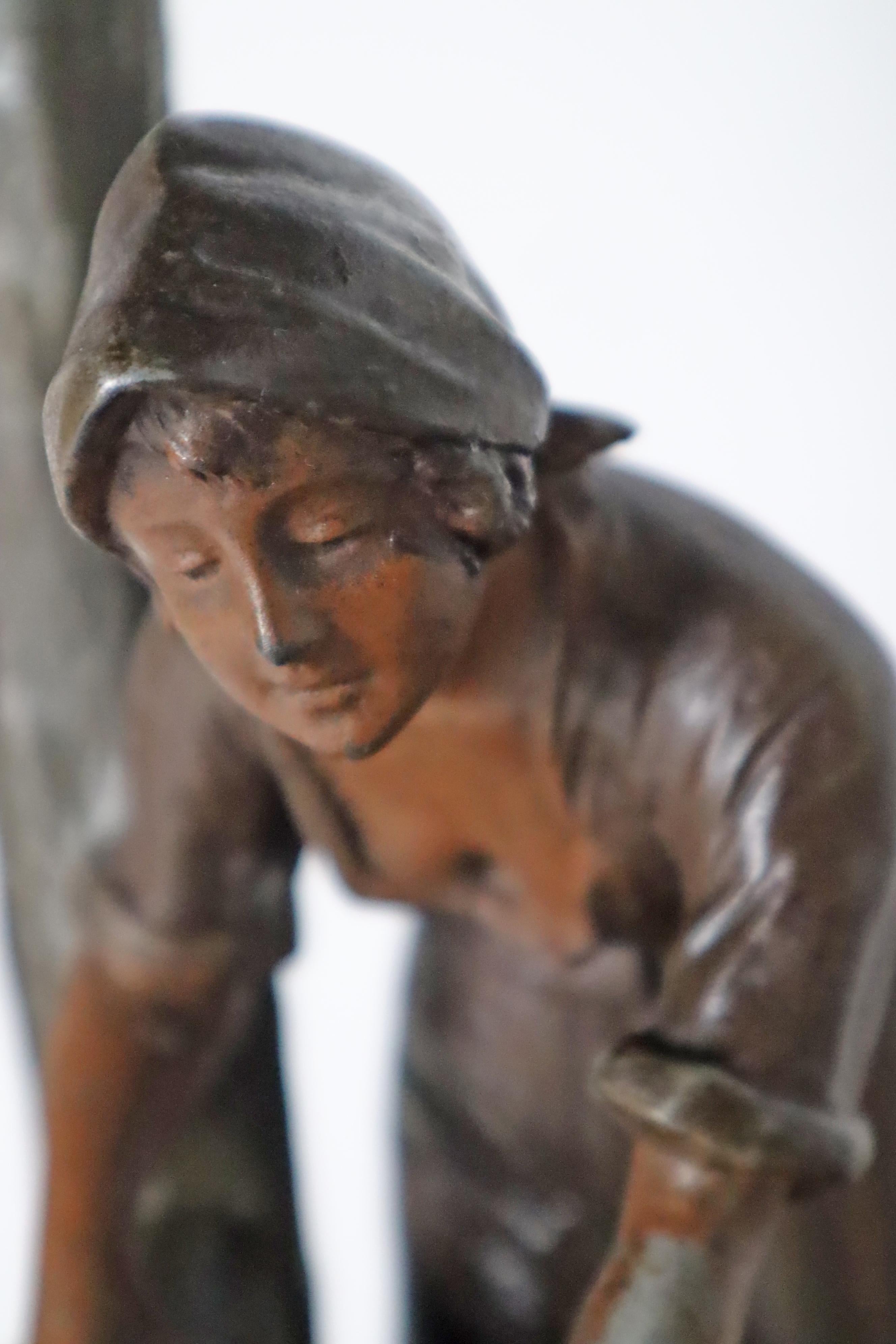 Art Nouveau Lámpara de sobremesa de bronce y metal fundido Mujer en la fuente del bosque en venta 2