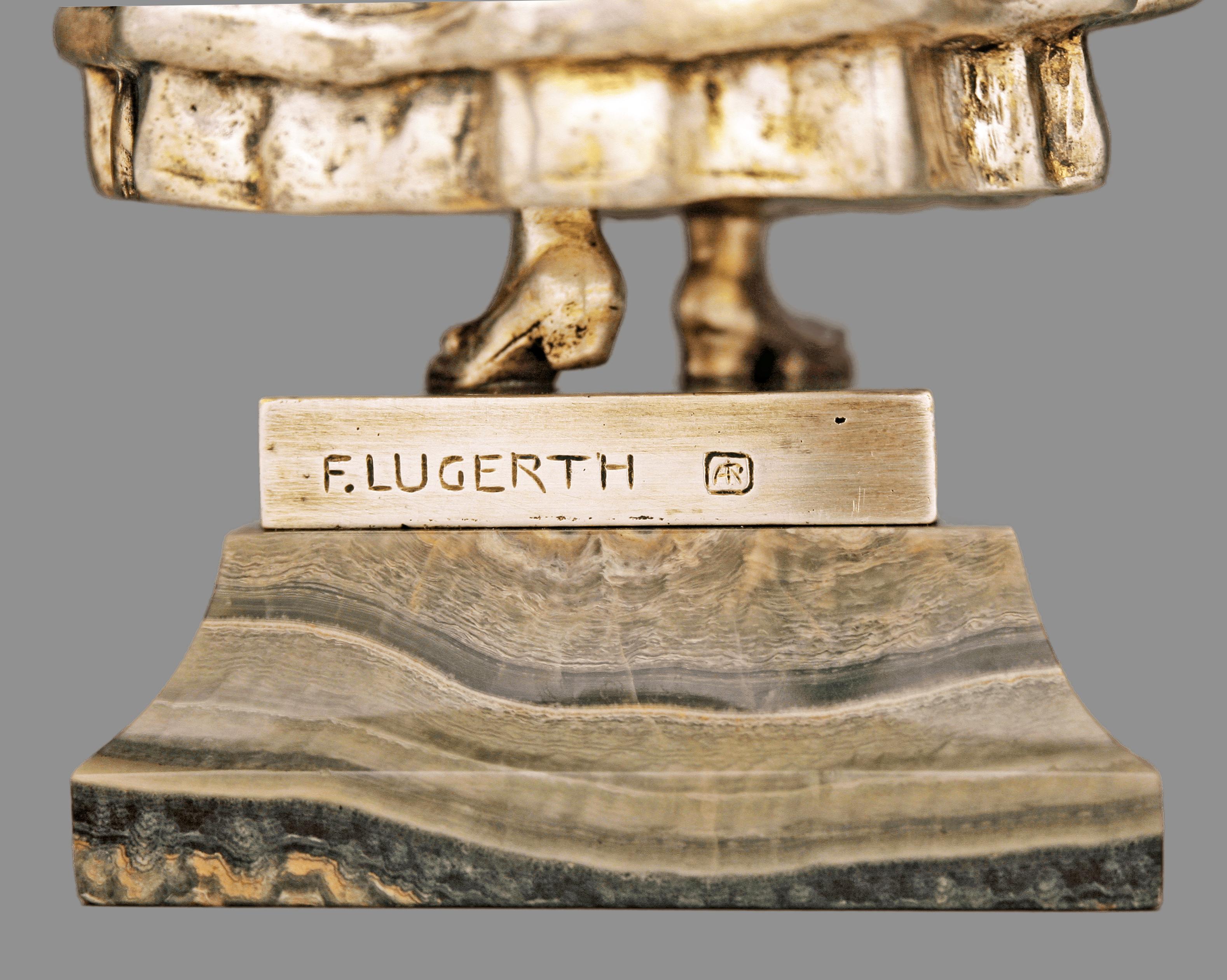 Sculpture Art nouveau en bronze et ivoire d'une fille de l'Autrichien Ferdinand Lugerth en vente 3