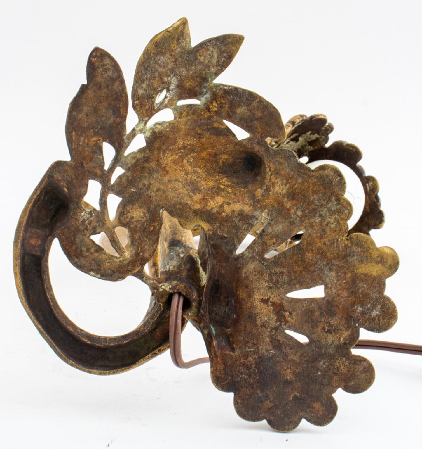 Art Nouveau Bronze Schwarze Johannisbeere Zweig Schreibtischlampe im Angebot 6