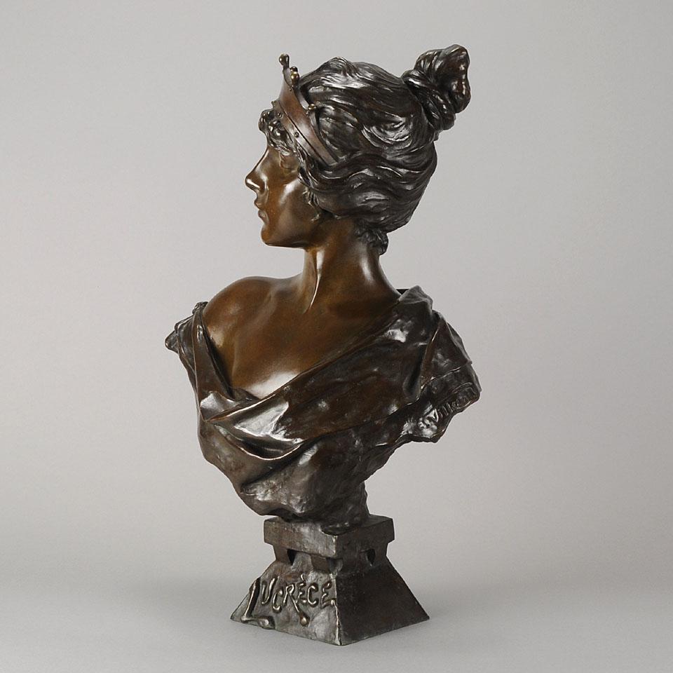 Bronze Buste en bronze Art Nouveau « Lucirece » de E Villanis en vente