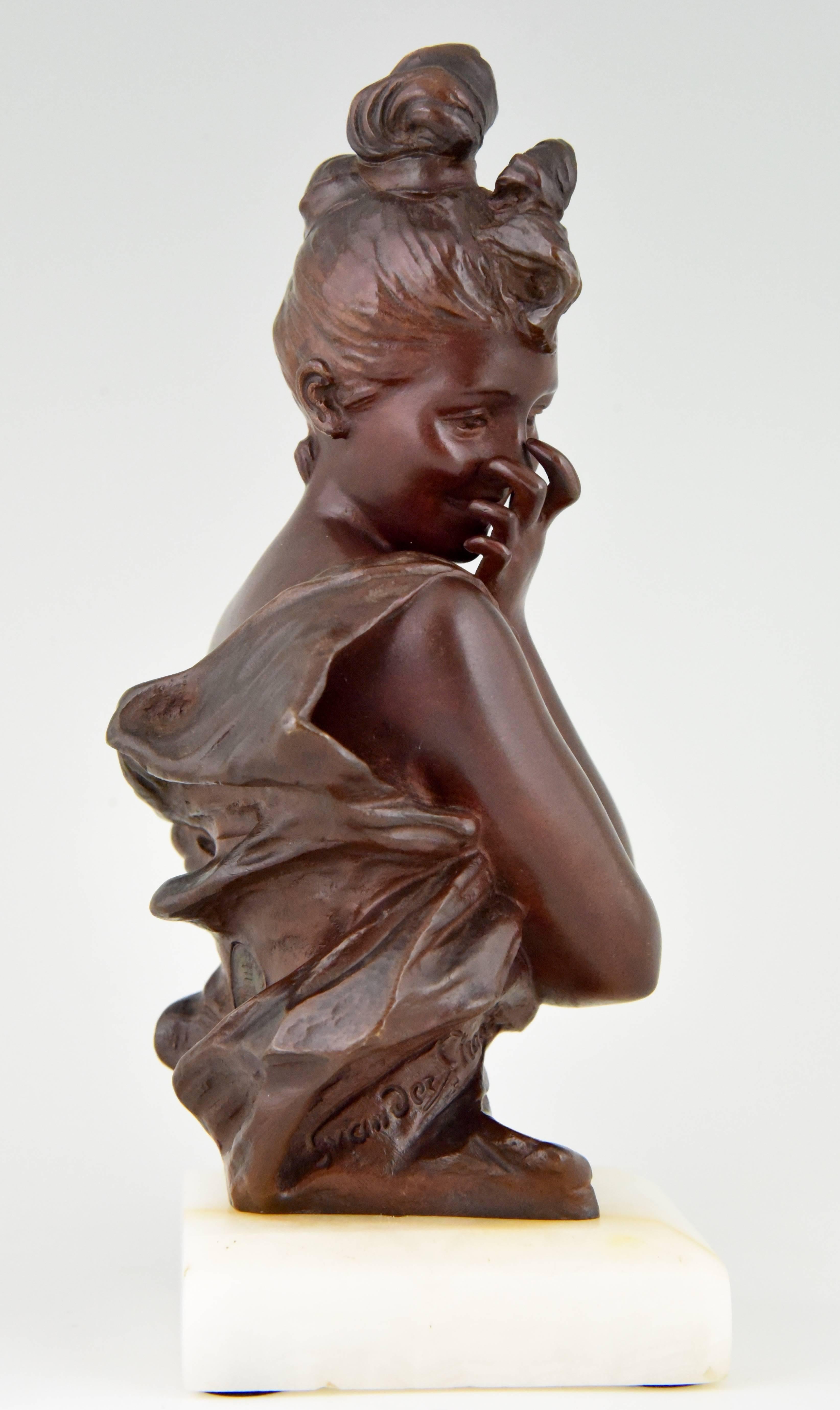 20th Century Art Nouveau Bronze Bust of a Shy Lady by Georges van der Straeten, France, 1900