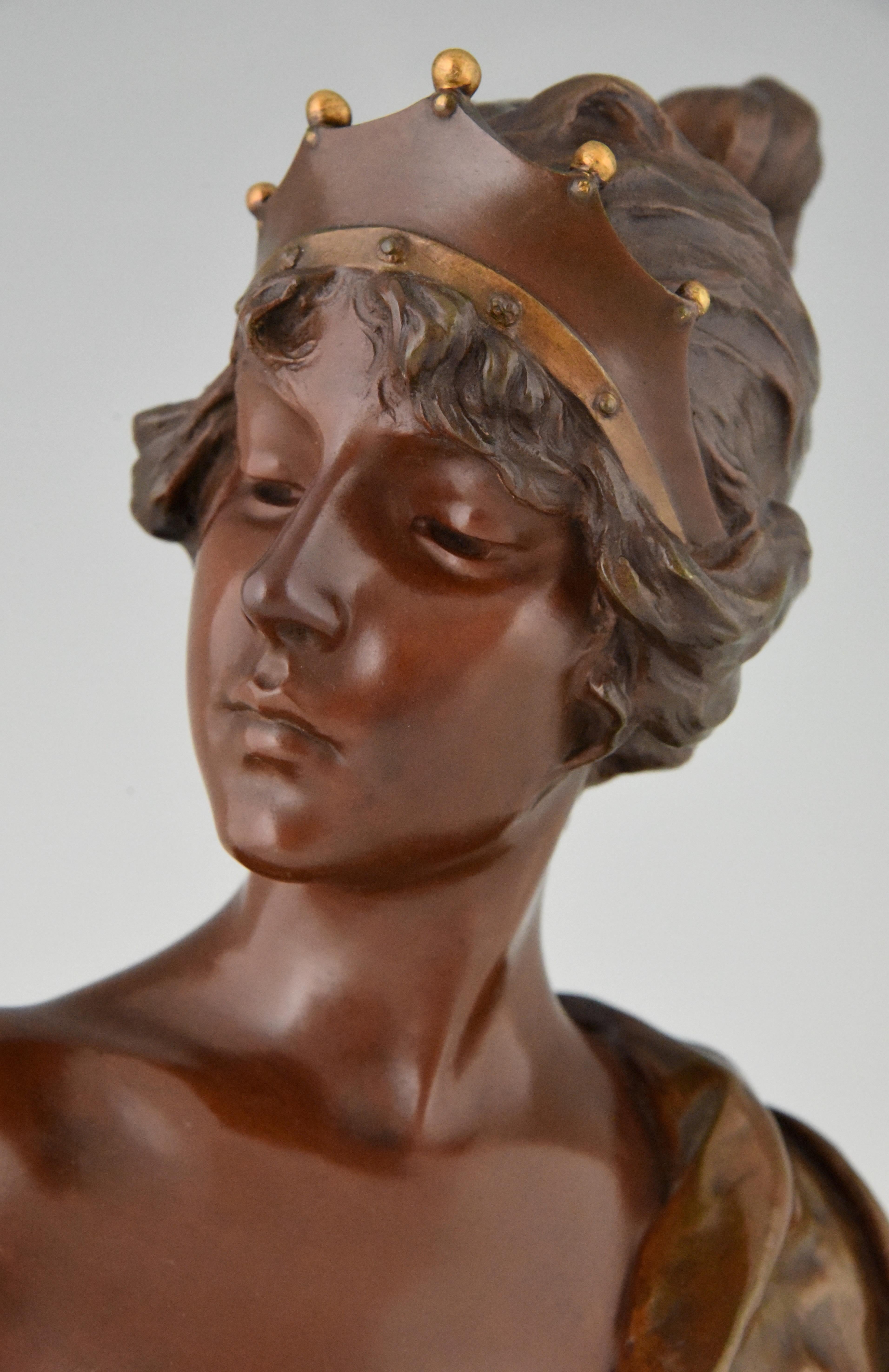 Art Nouveau Bronze Bust Woman with Crown Lucrece Emmanuel Villanis 1900 France 4