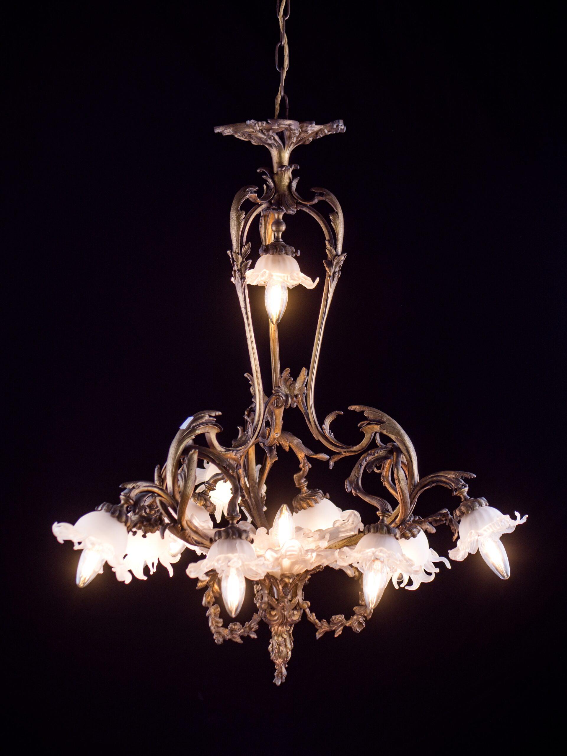 Early 20th Century Art Nouveau bronze chandelier For Sale