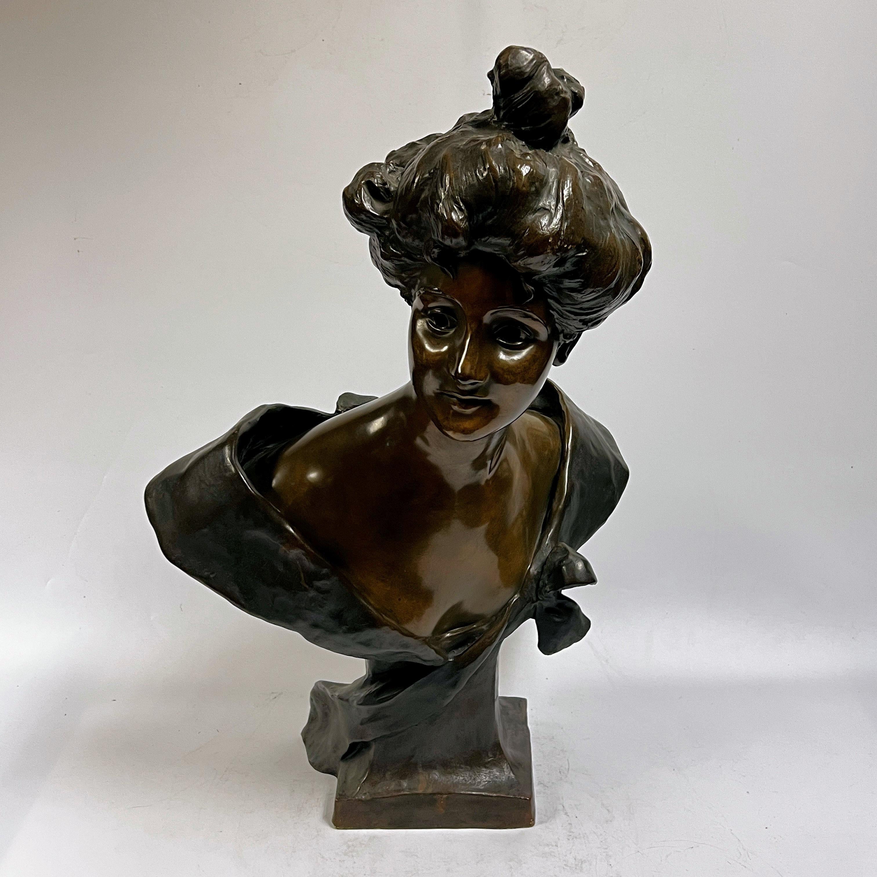 Art Nouveau Bronze Female Bust by George van der Straeten (1856-1928) For Sale 4