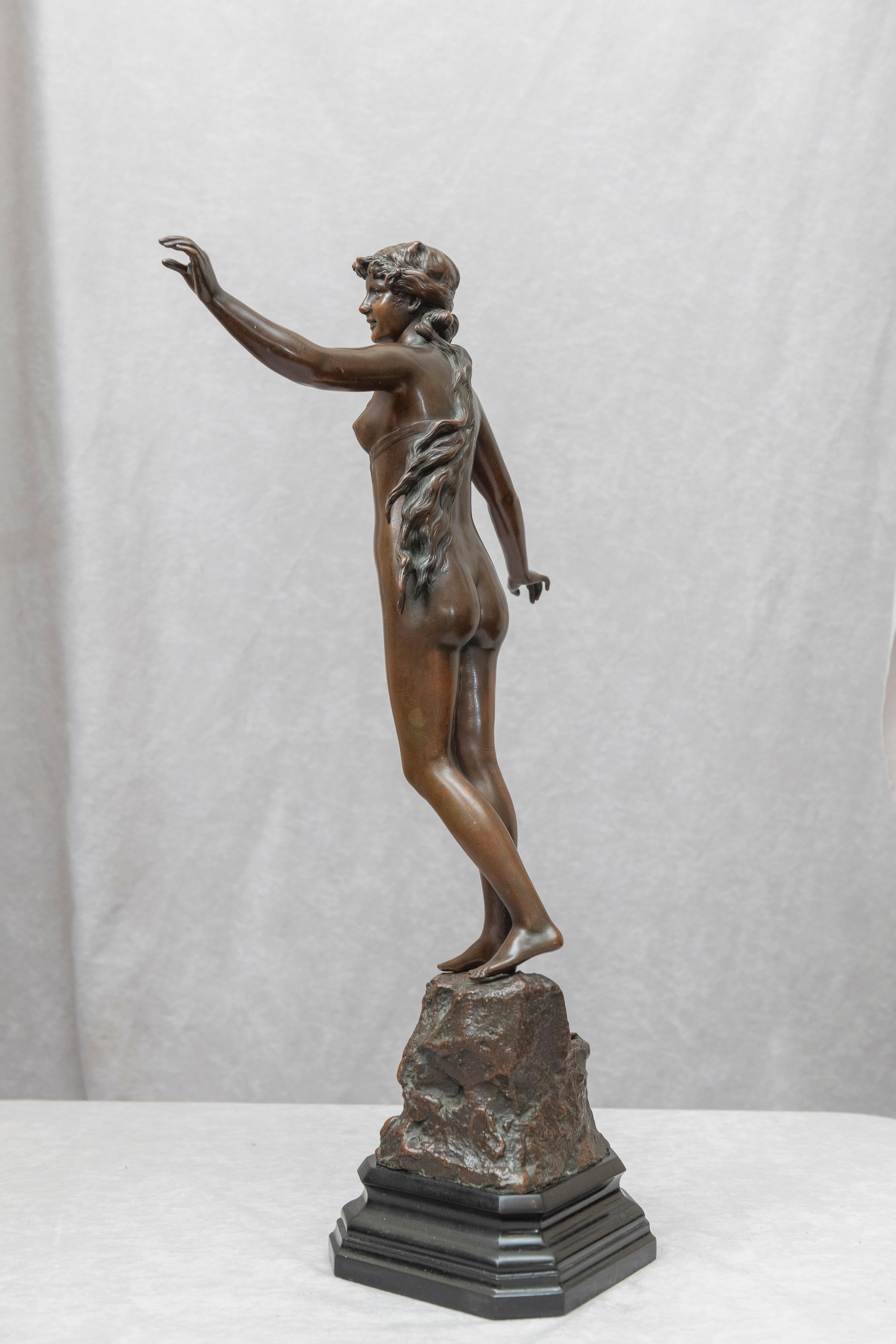 Art Nouveau Bronze Figure of Nude Maiden, German, circa 1900 In Excellent Condition For Sale In Petaluma, CA