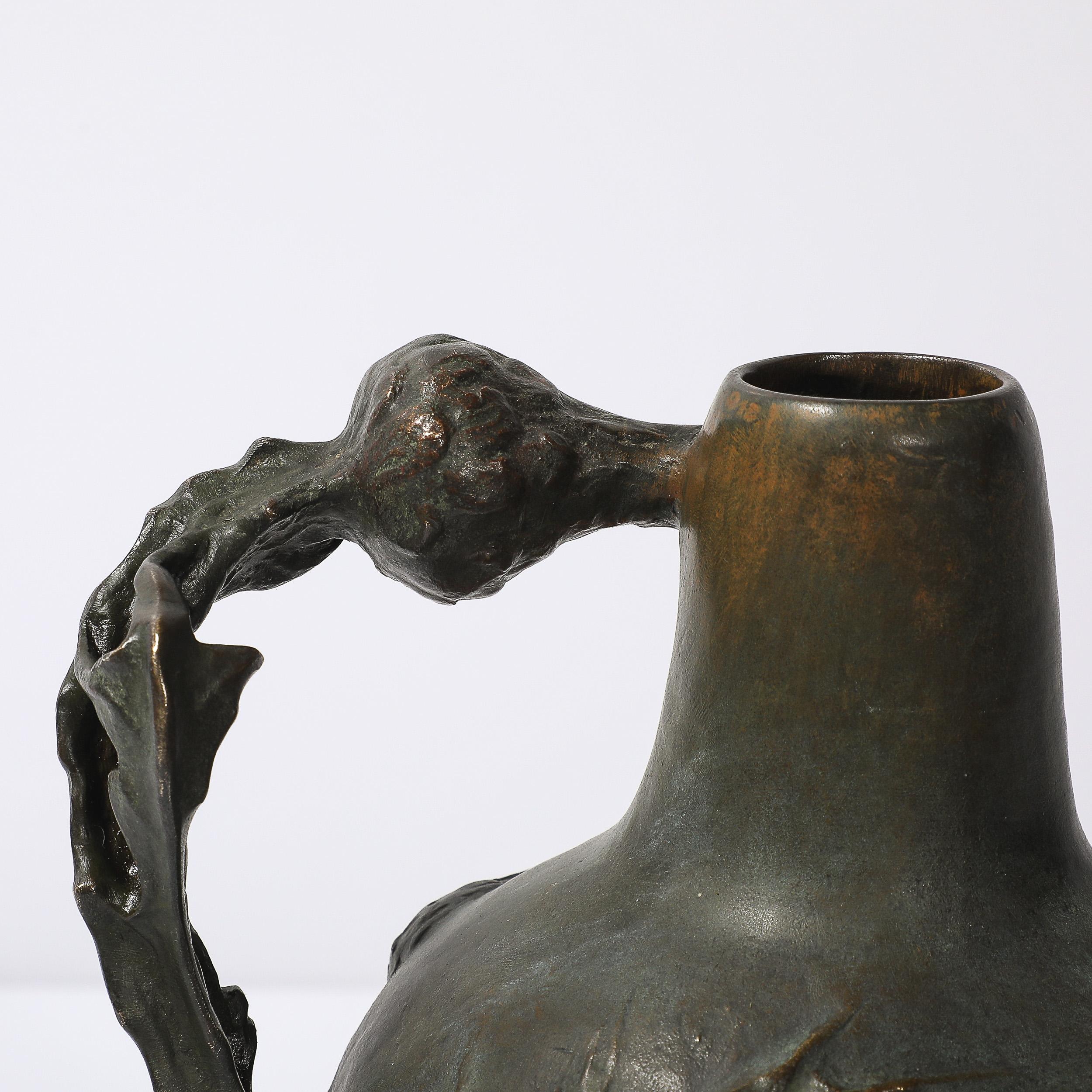 Fanciulla in bronzo Art Nouveau con cardo mariano firmata Jeanne Jozon in vendita 2