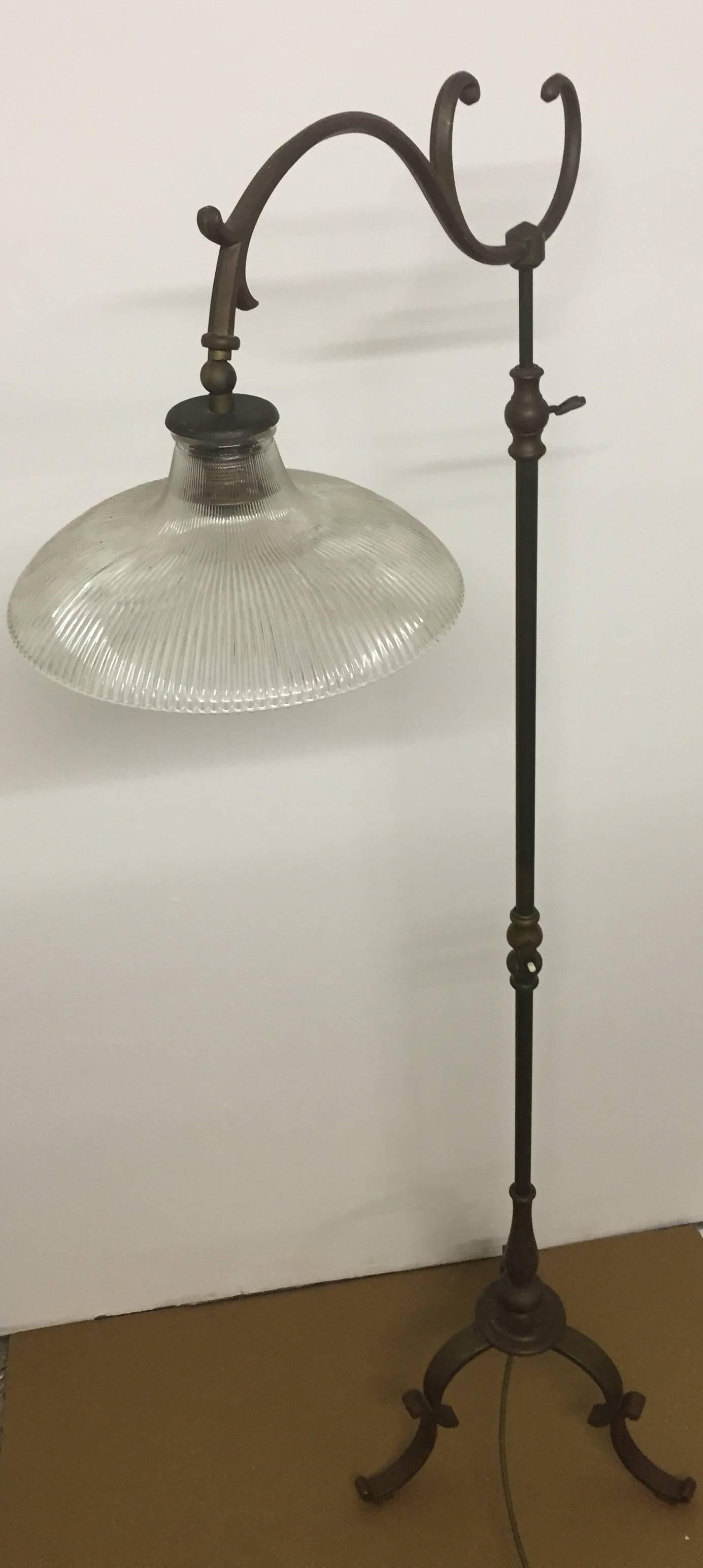 Art Nouveau Bronze Floor Lamp, circa 1900s 2